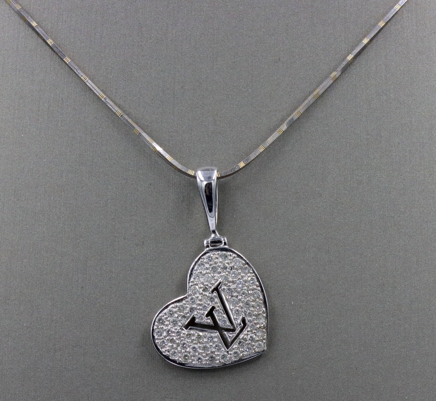 18kt White gold LV diamond heart shaped pendant on Italian chain necklace