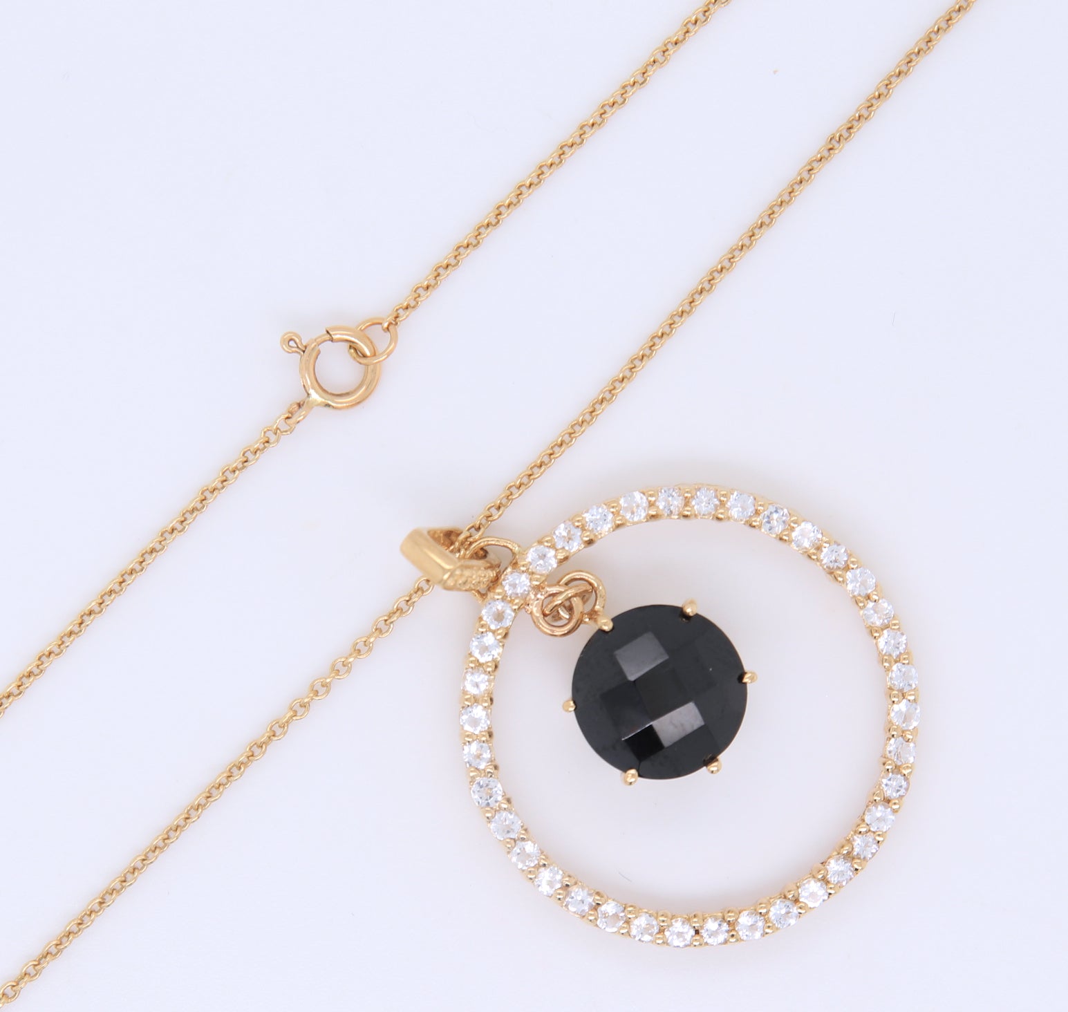 10KT Yellow Gold Garnet In Crystal Circle Necklace
