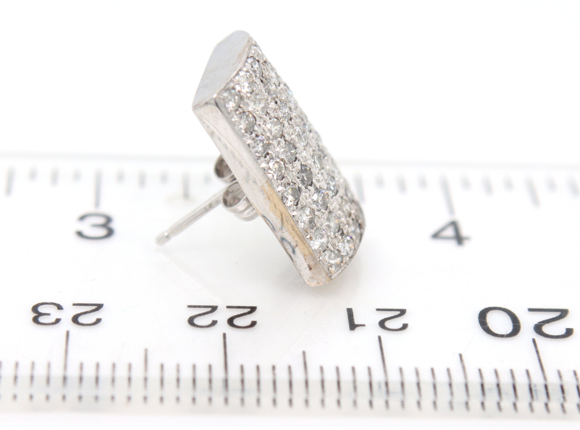 18kt White gold round brilliant cut pave diamond earrings