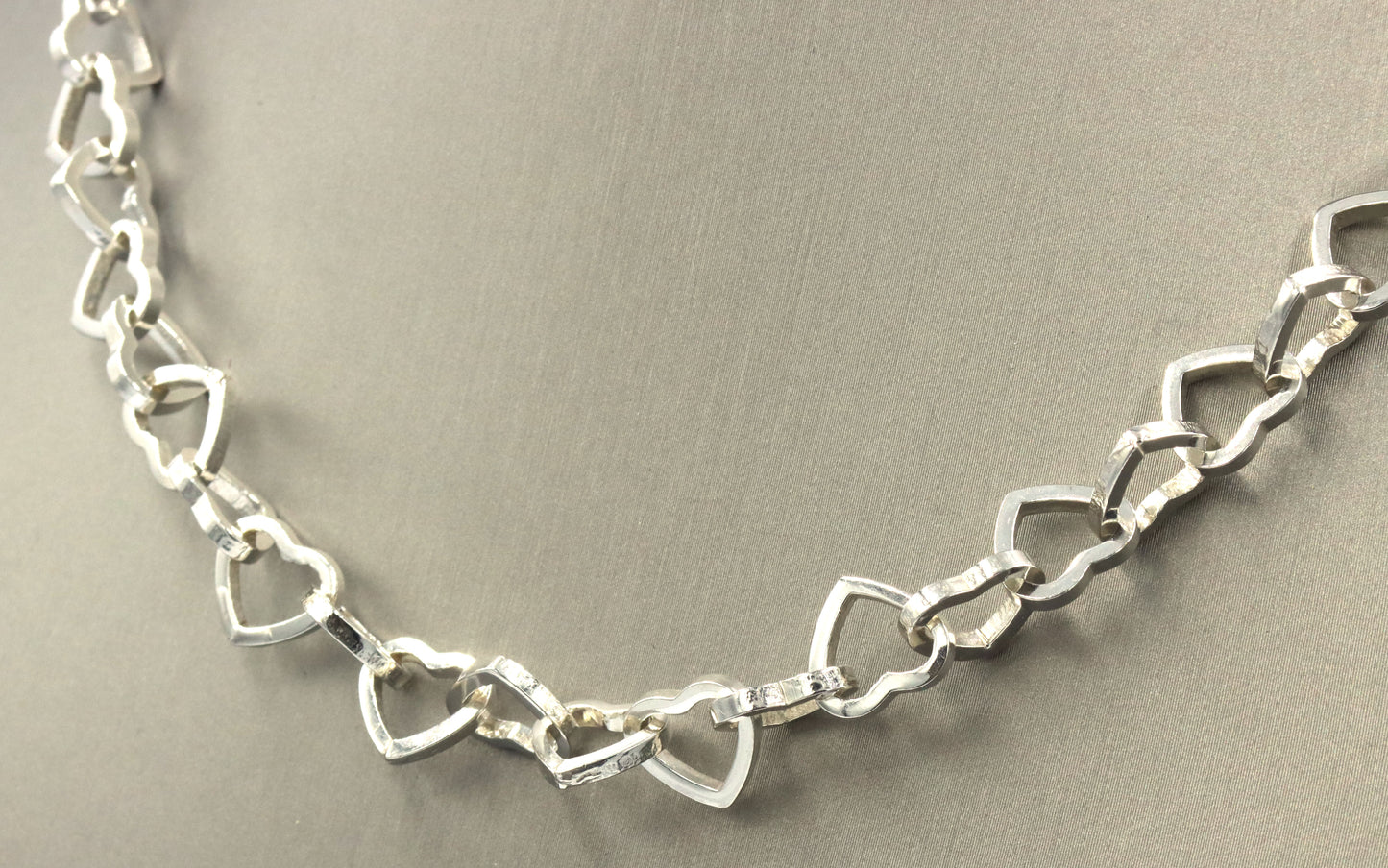 925 Sterling silver heart shaped link chain necklace