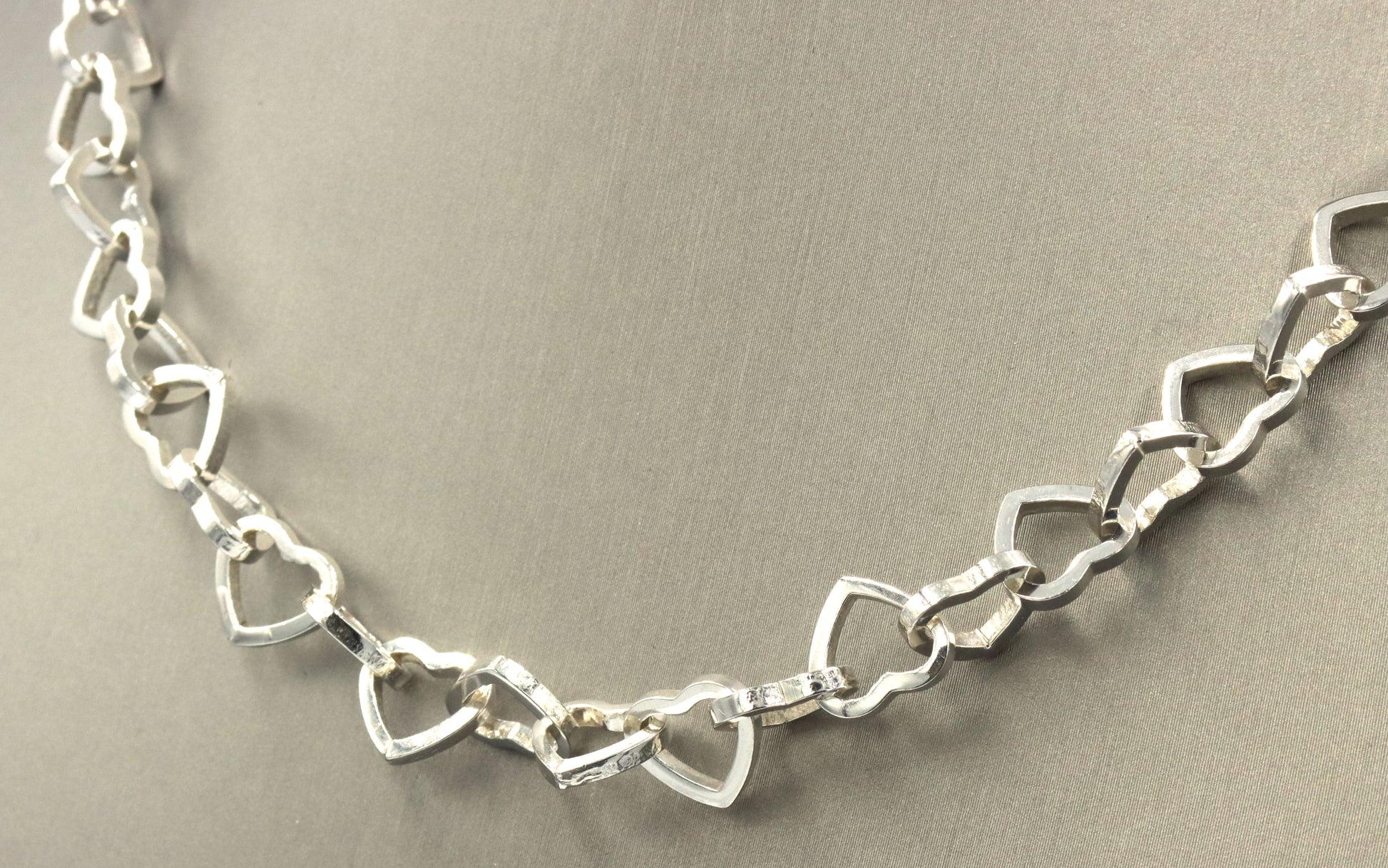 925 Sterling silver heart shaped link chain necklace