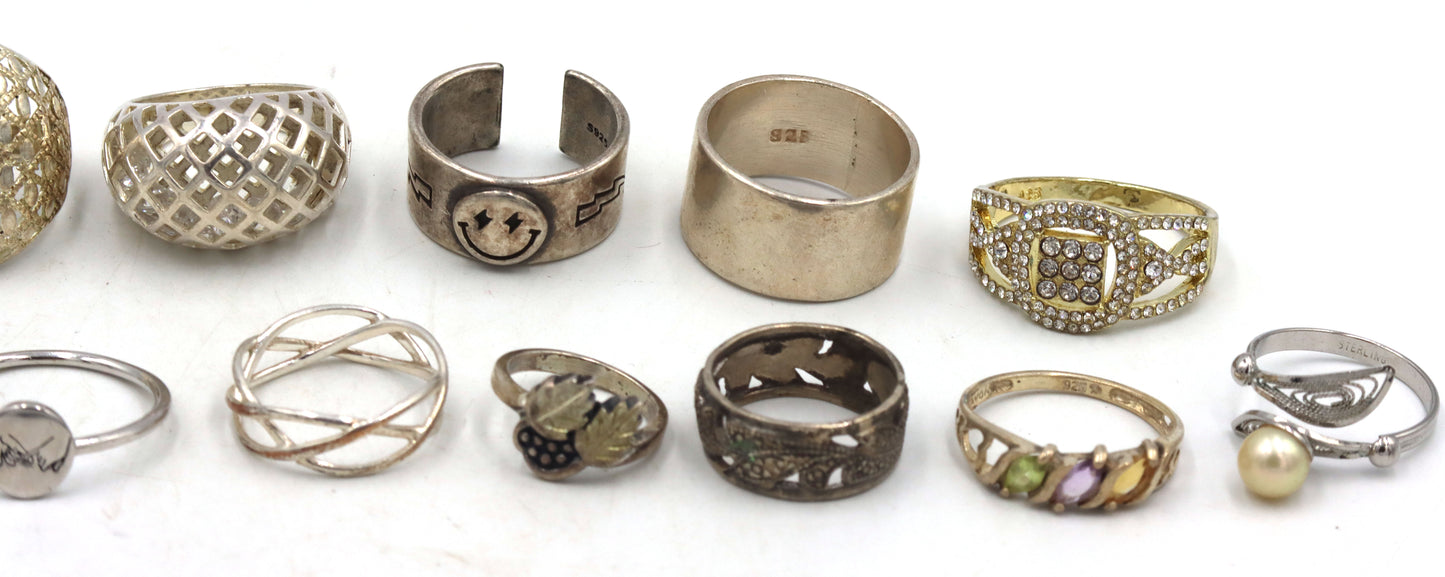 Group lot of Vintage 925 sterling silver rings