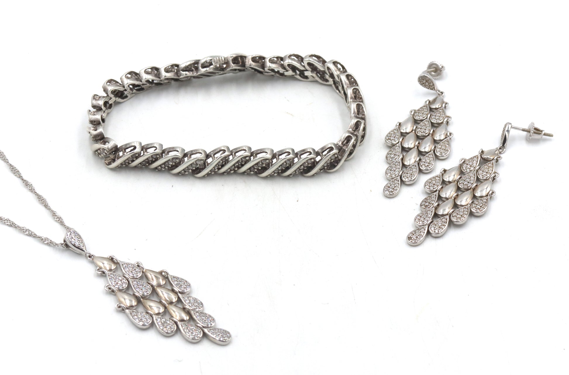 Group lot of Vintage 925 sterling silver mixed jewelry