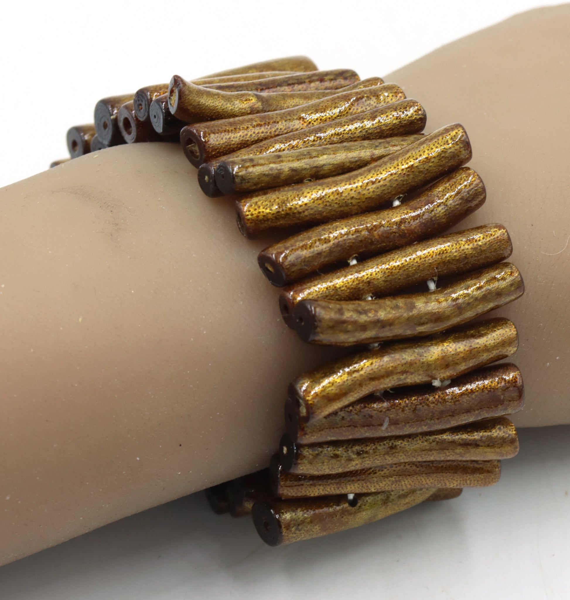 Coral gold branch bracelet