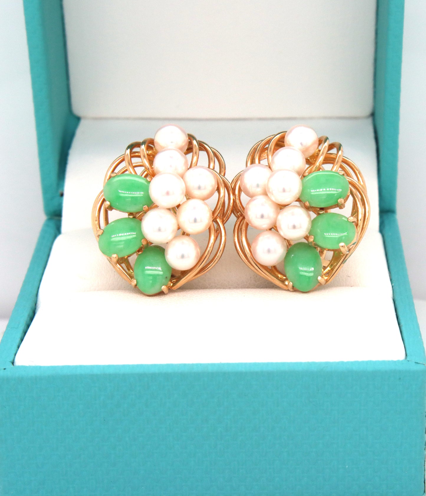 14kt Yellow gold white fresh water pearl and Jade earrings