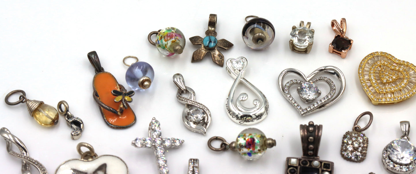 Group lot of charms pendants in 925 sterling silver