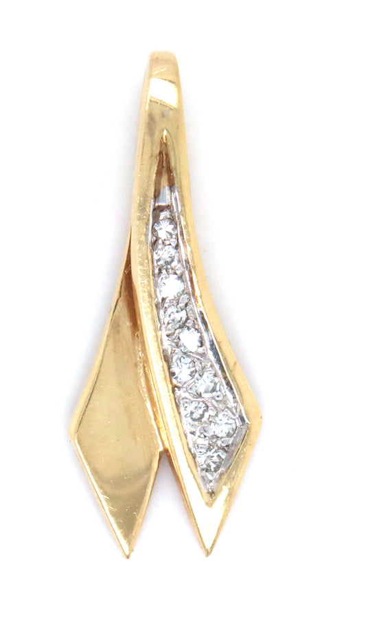 14kt Yellow gold diamond pendant