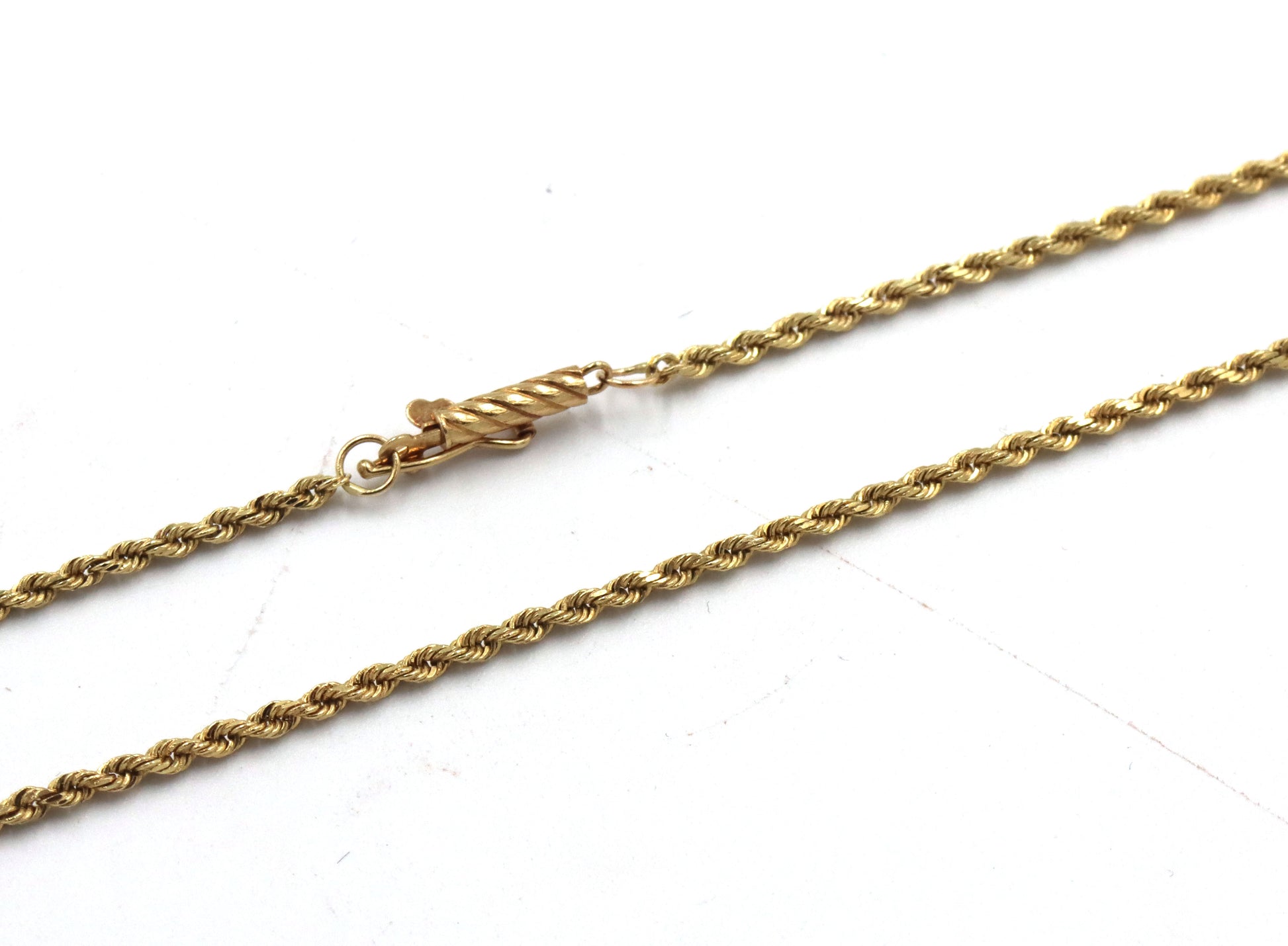 14kt Yellow gold rope chain necklace