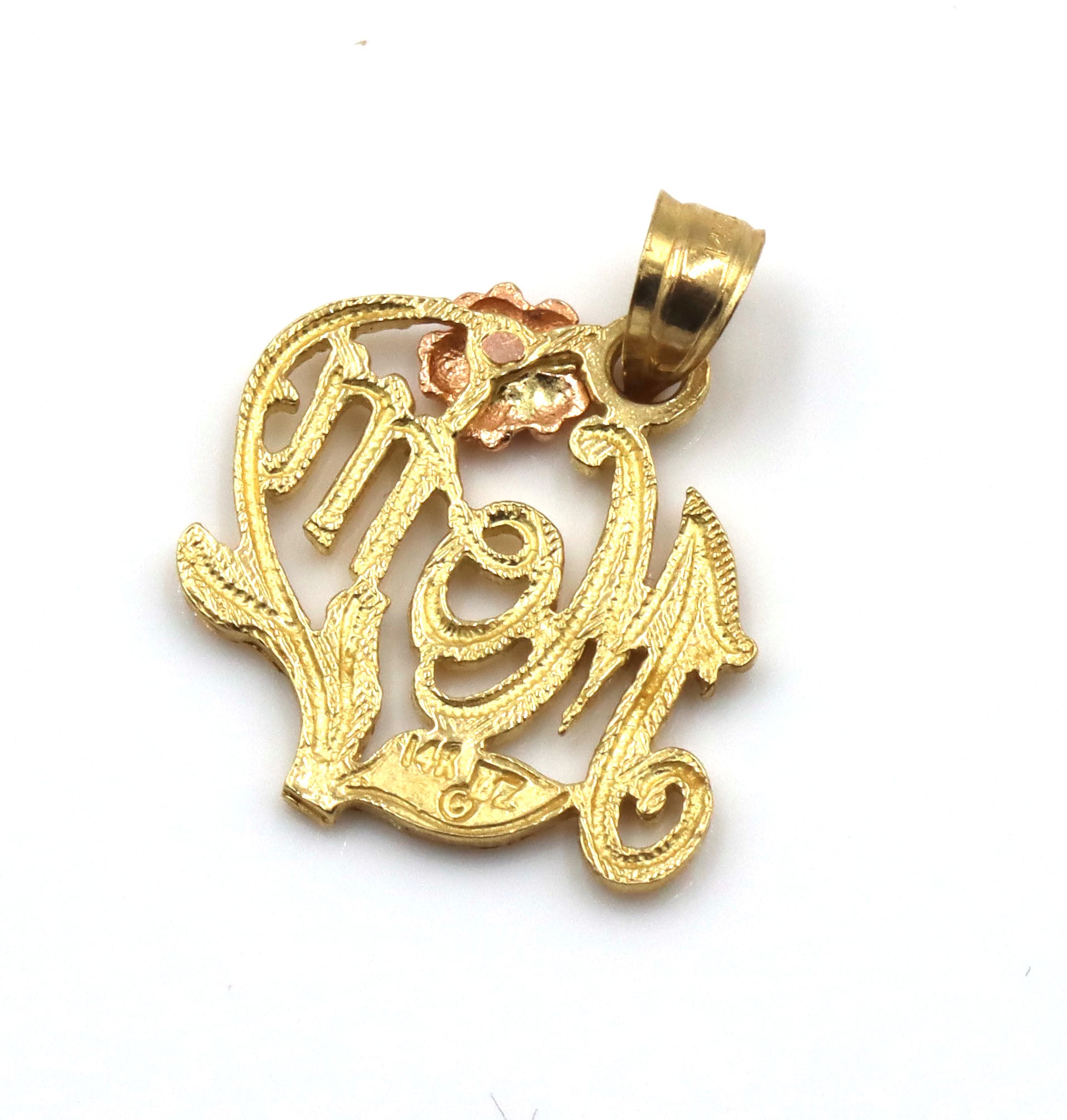 14kt Yellow gold Mom pendant charm