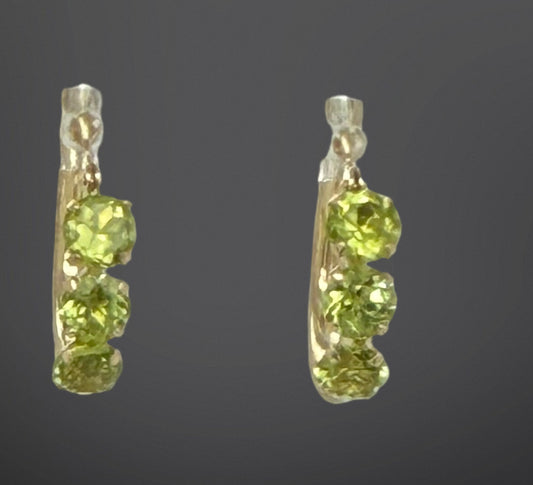 1.80ctw Peridot Huggie earrings