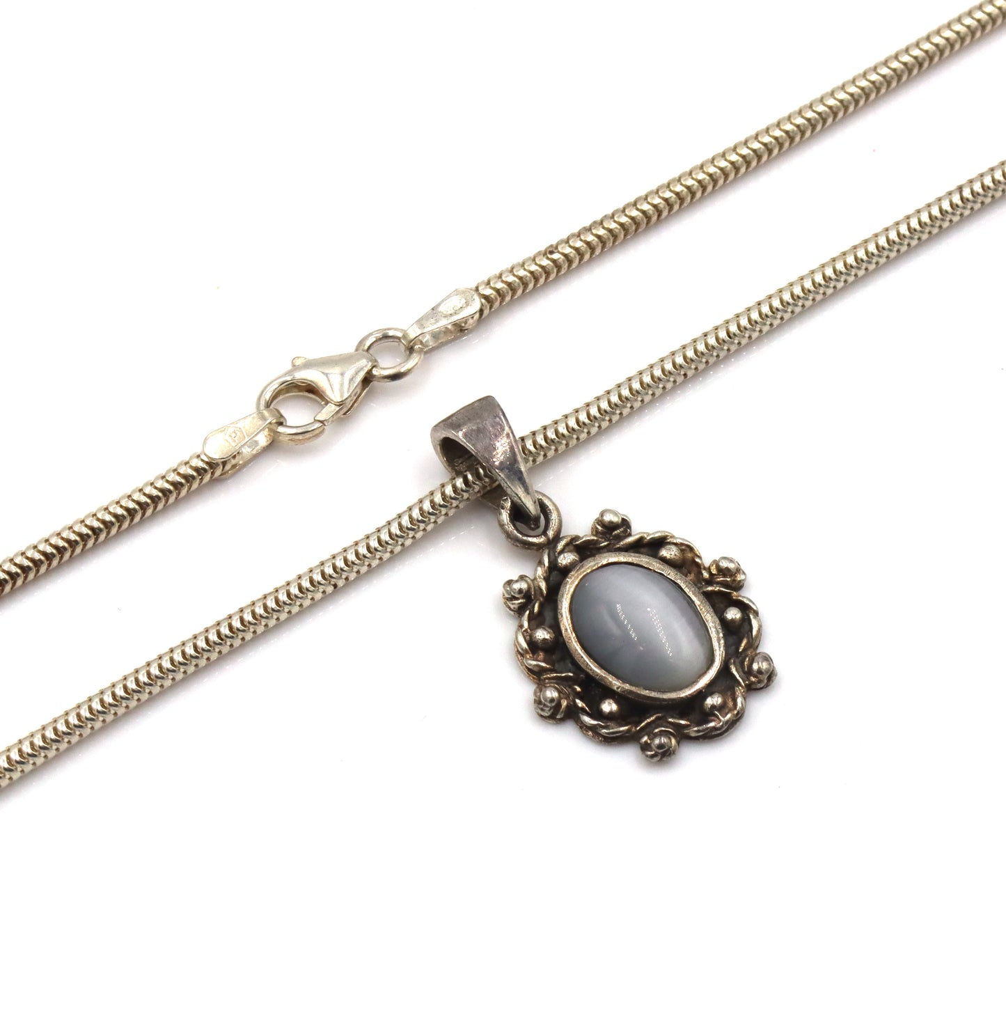 Vintage 925 sterling silver group lot of 8 vintage 925 sterling silver necklaces