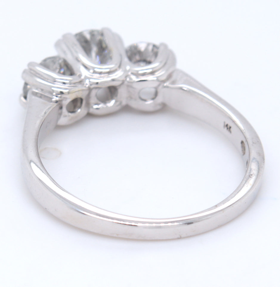 14kt White gold Radiant star 3 stone diamond ring