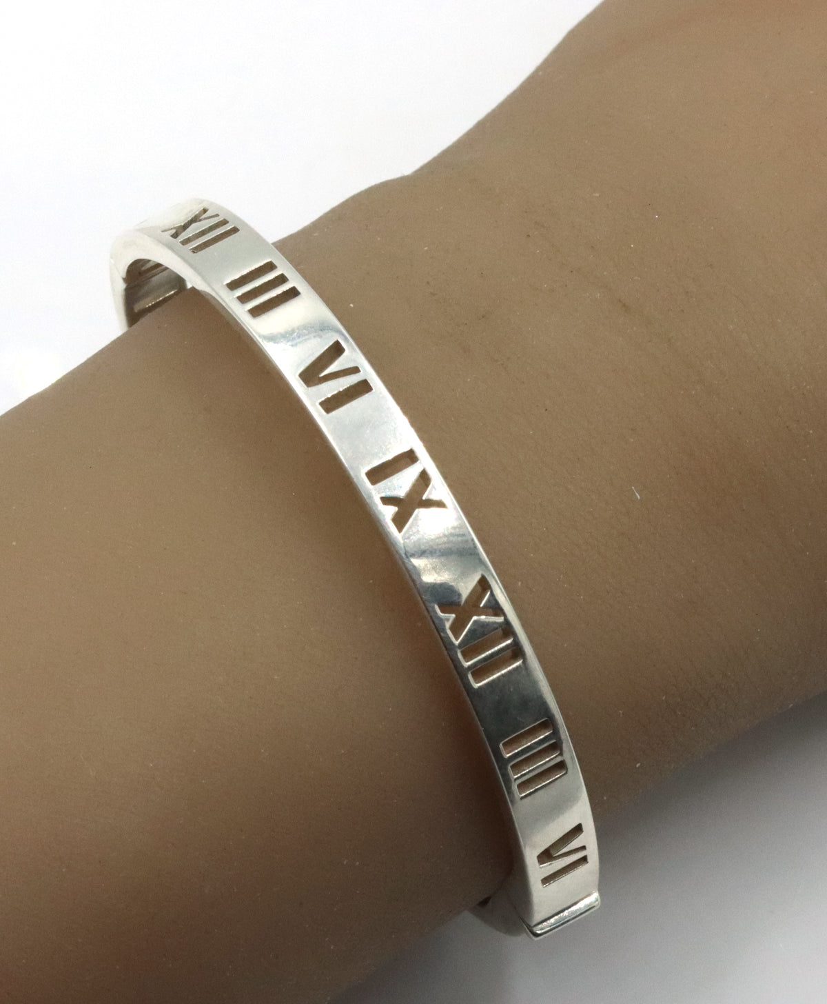 Tiffany & Co Atlas bangle bracelet