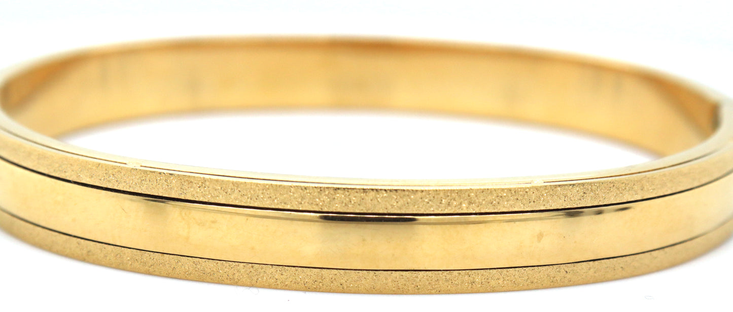 Stainless steel bangle