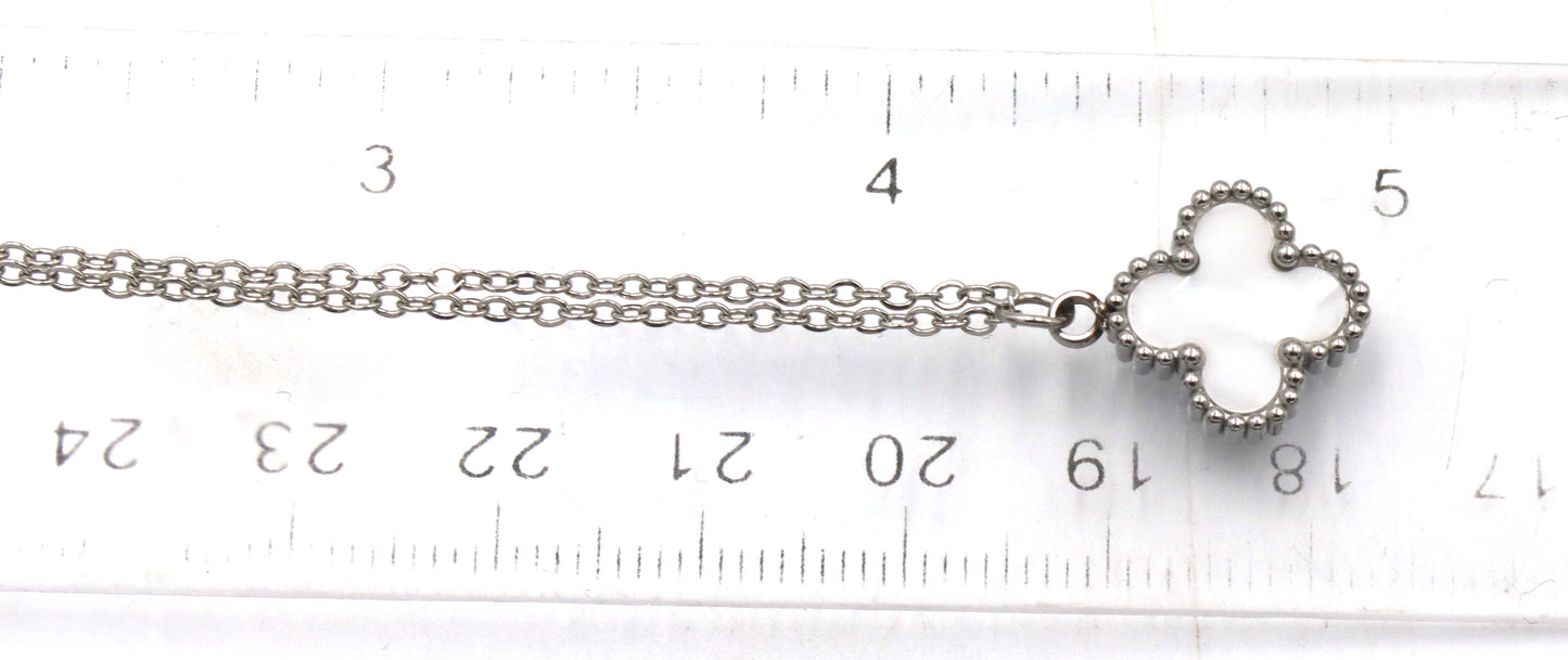 Stainless steel clover pendant on chain