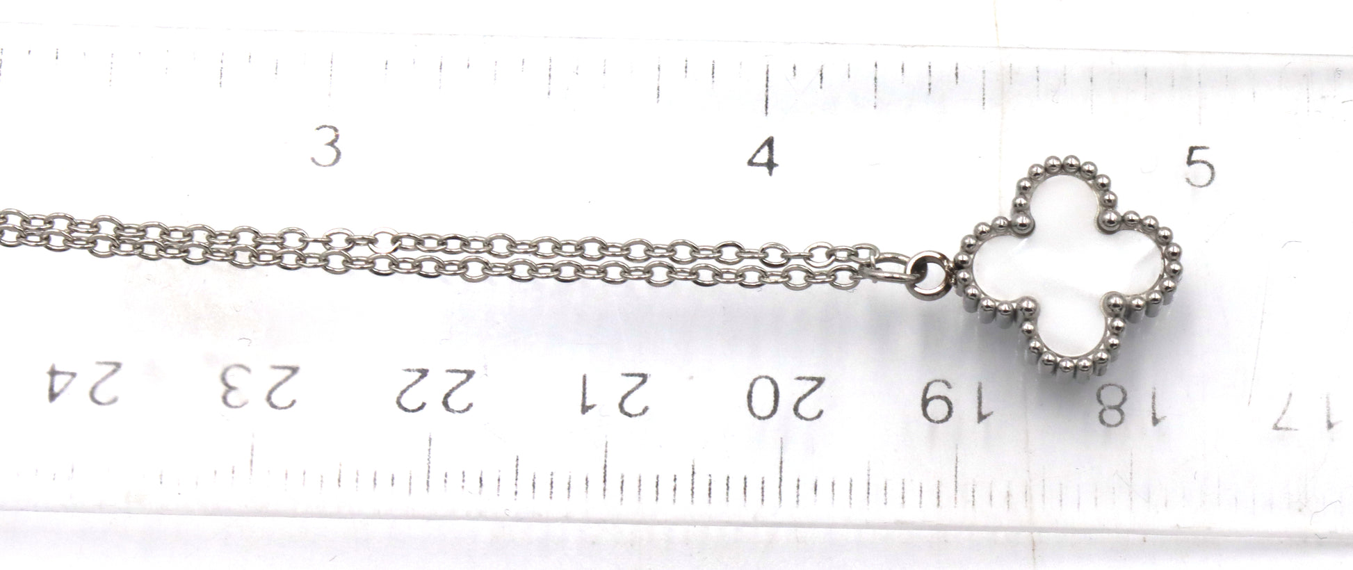 Stainless steel clover pendant on chain