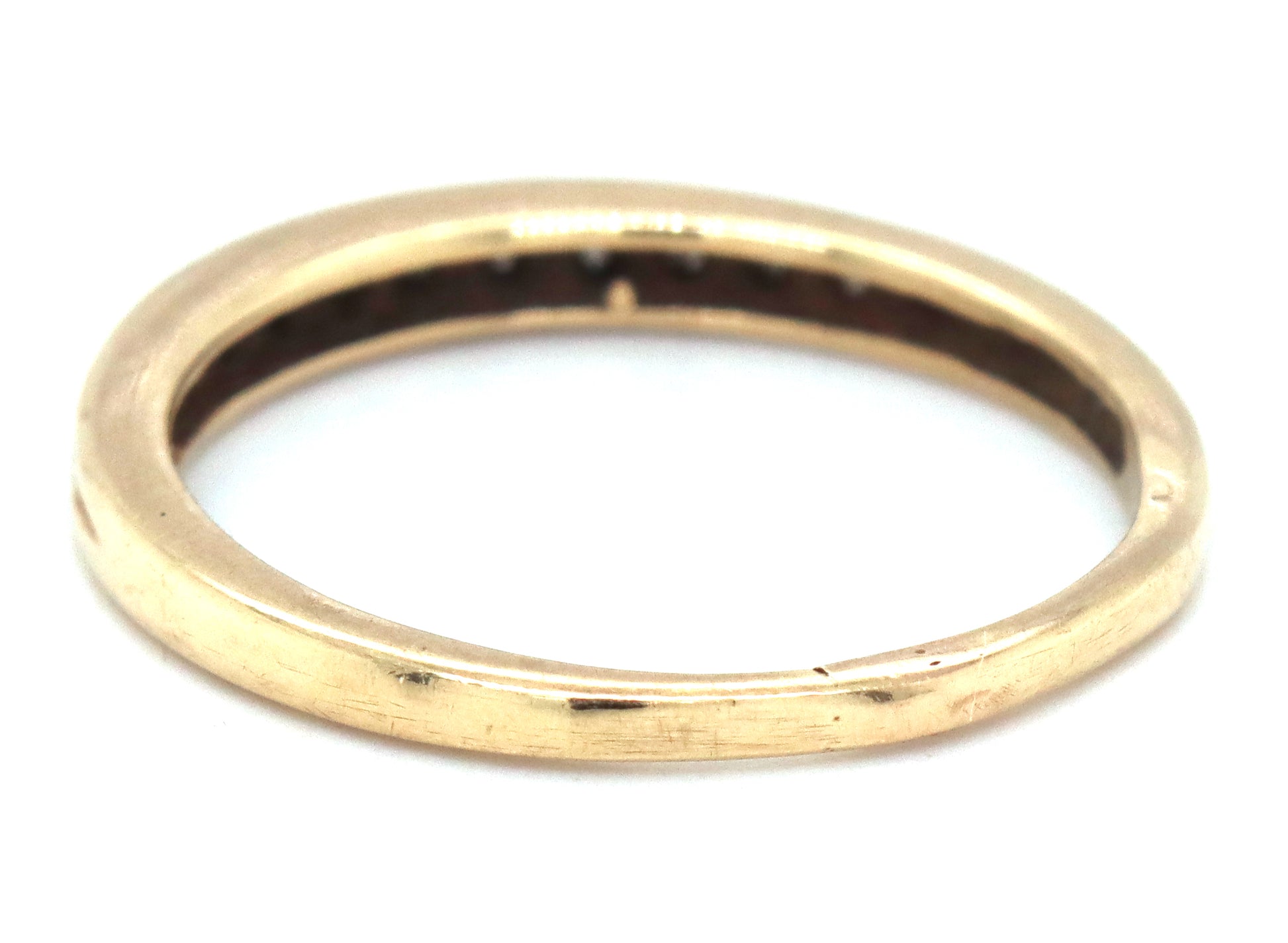 10kt Yellow gold round brilliant cut diamond band