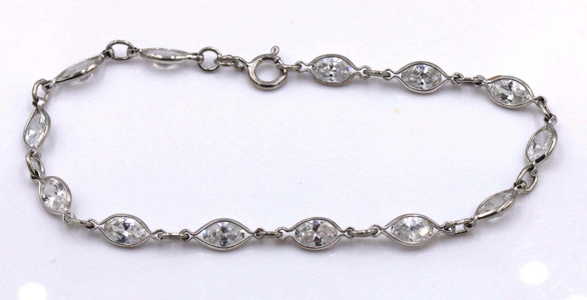 Group lot of 8 vintage 925 sterling silver bracelets