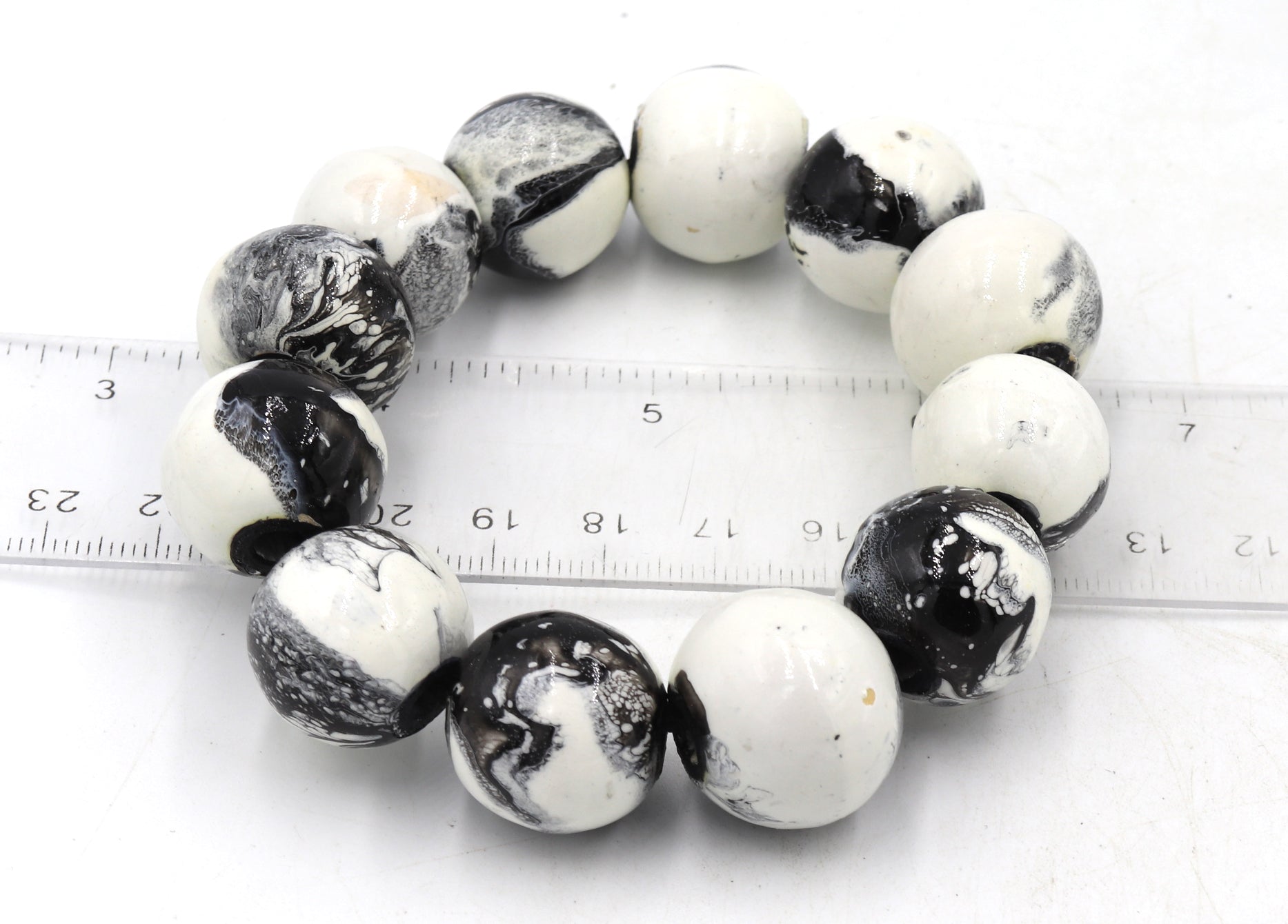 Set of black and white wooden necklace, Bracelet and earrings