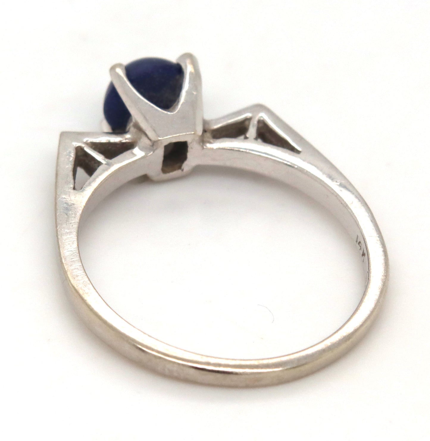 14kt White gold Lindy star sapphire ring