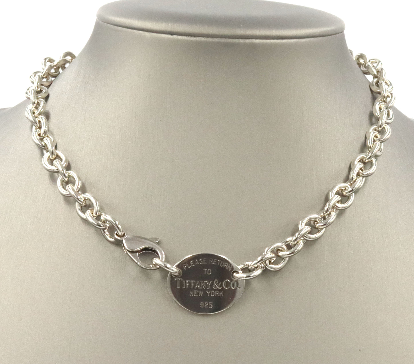 Tiffany & Co return to Tiffany oval tag necklace