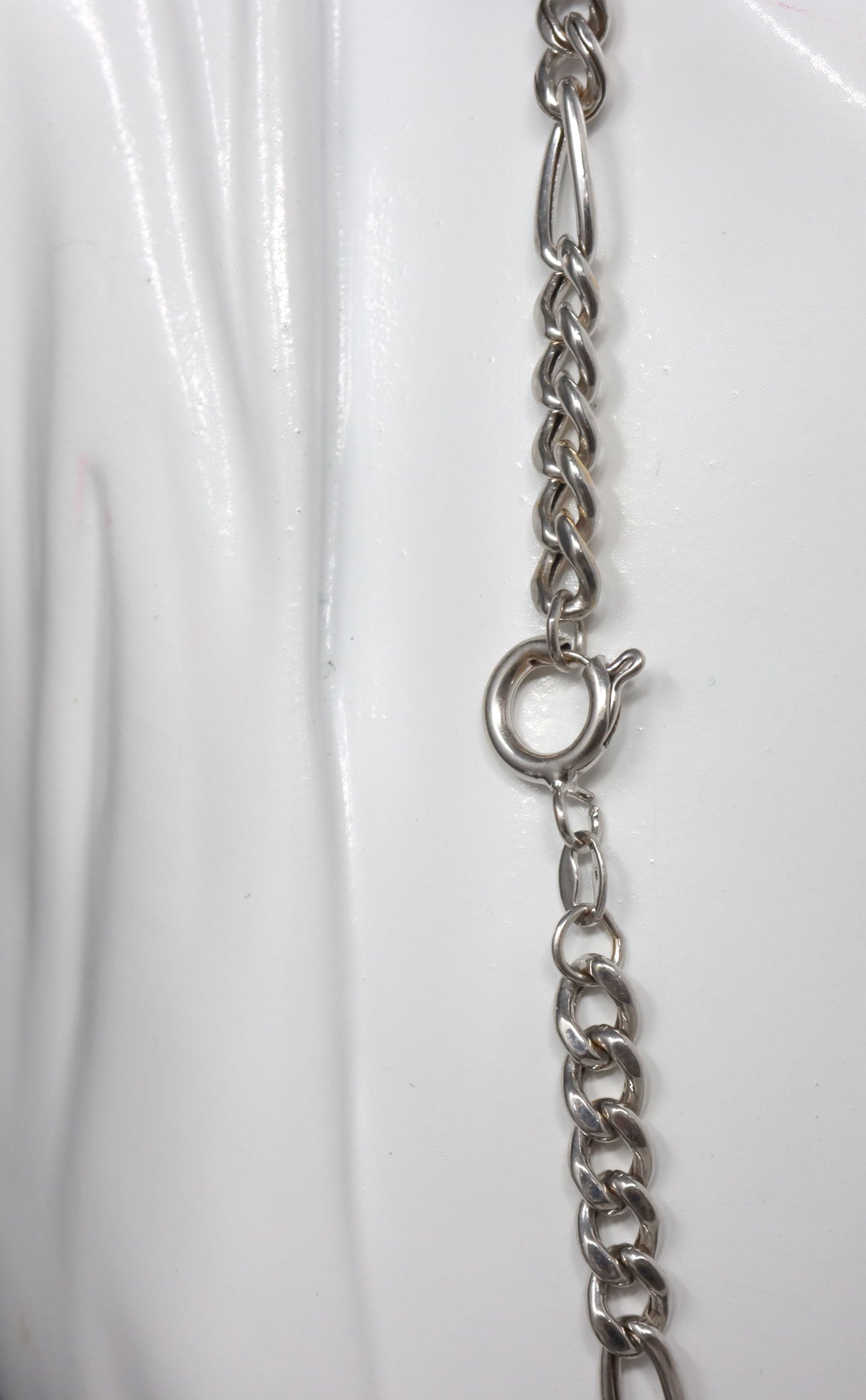 18kt White gold Figaro chain necklace