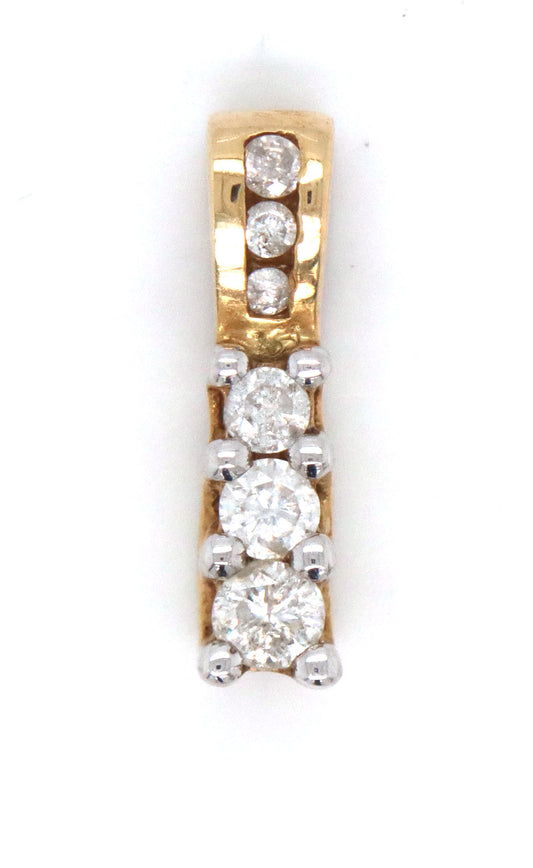 10kt Yellow gold diamond pendant