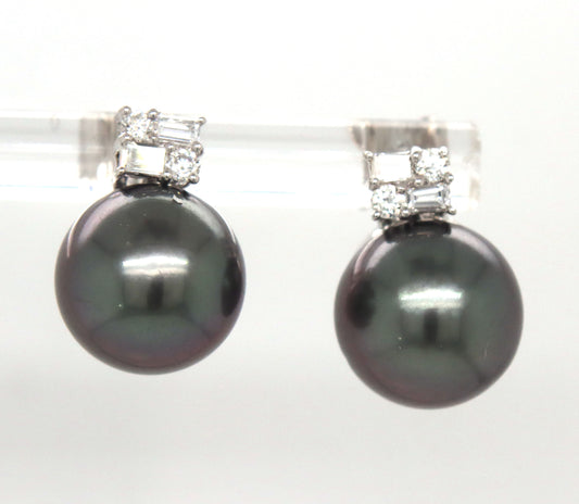 18kt White gold Tahitian and diamond earrings