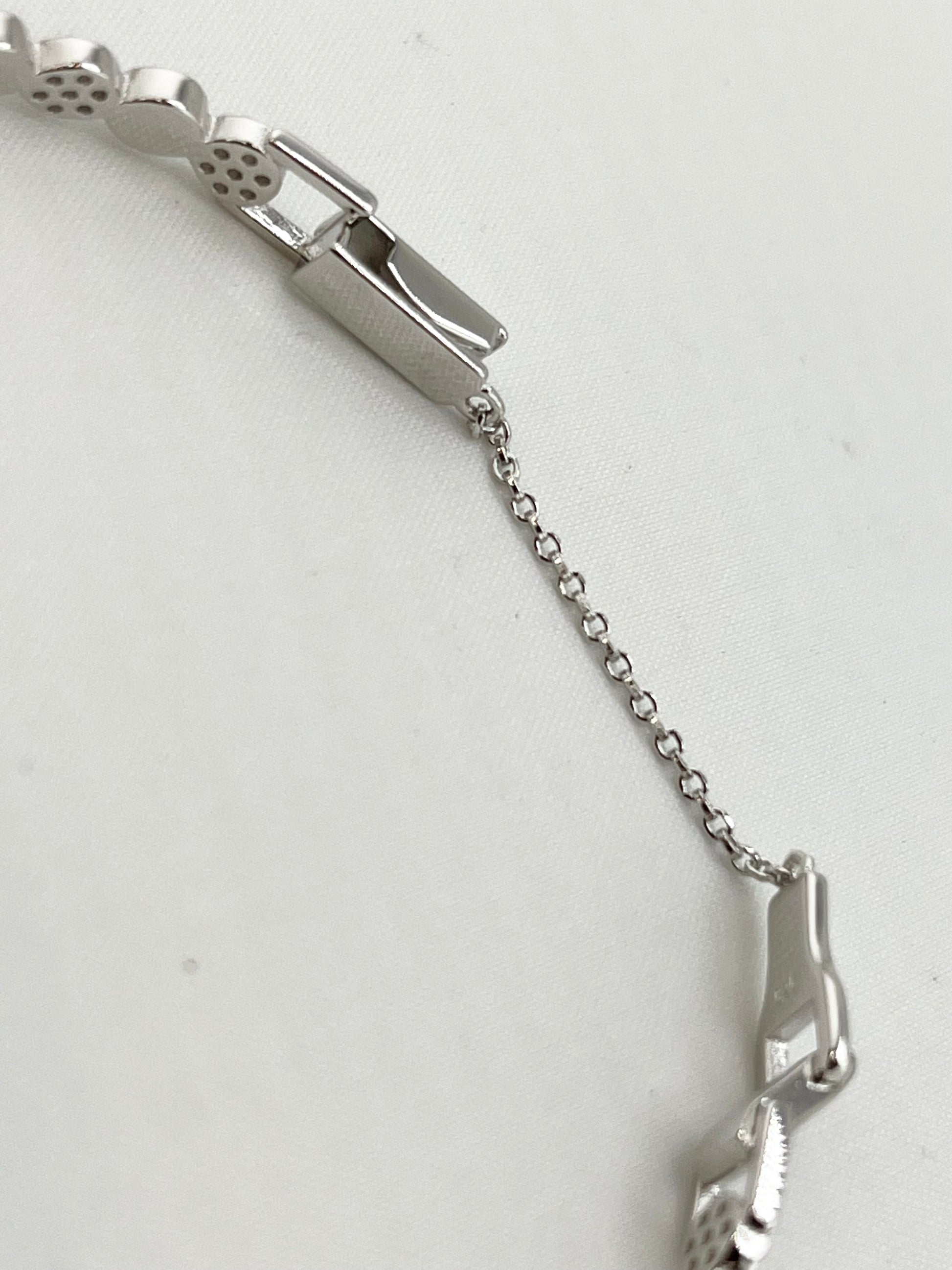 925 Sterling Silver alternating Round Disk Tennis Bracelet