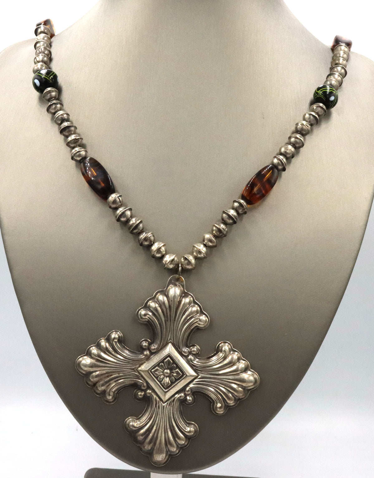 925 Sterling Silver 1973 Reed & Barton Large Cross Pendant  With Silver beads Necklace