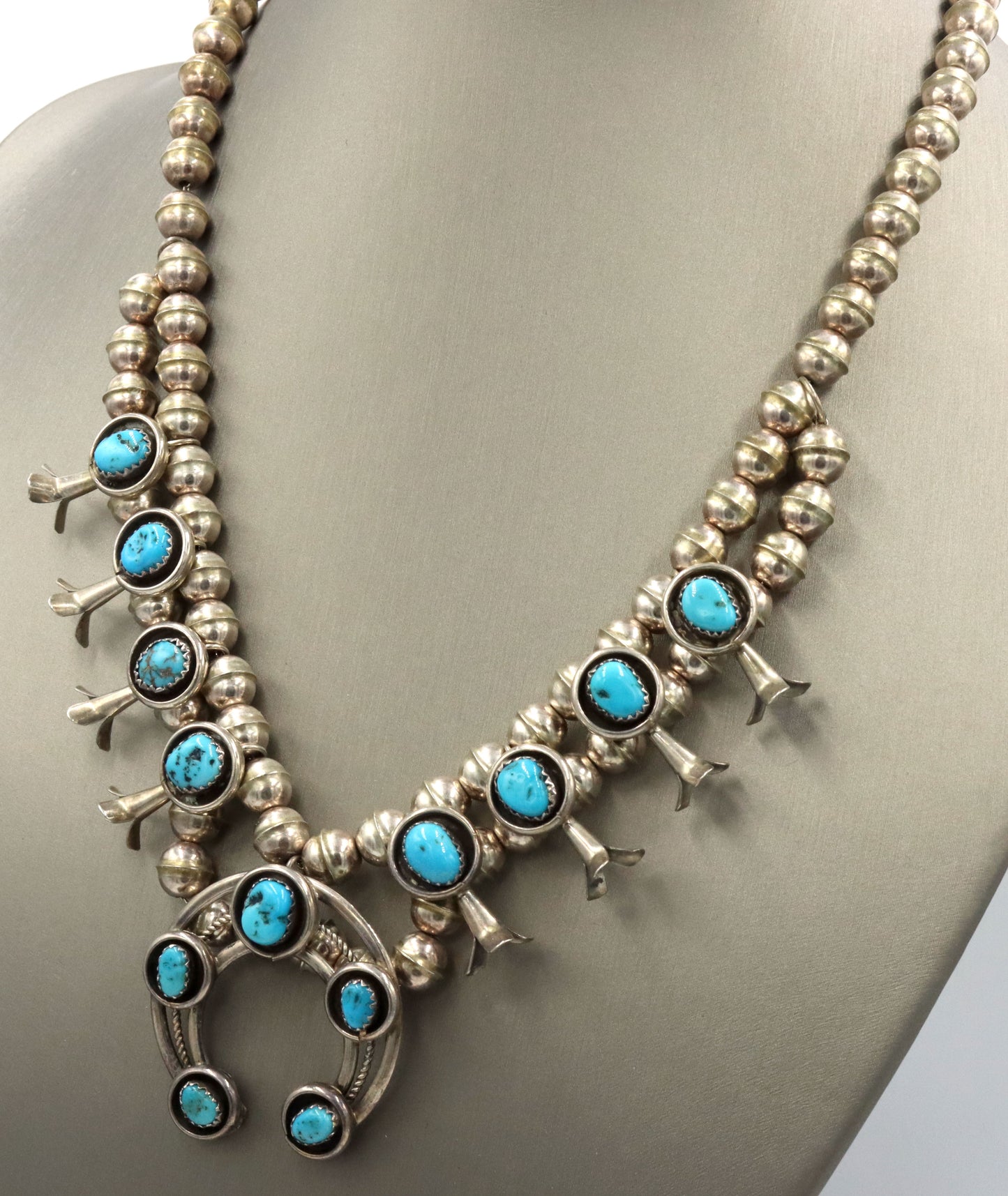 Navajo Kingman PG turquoise sterling silver necklace
