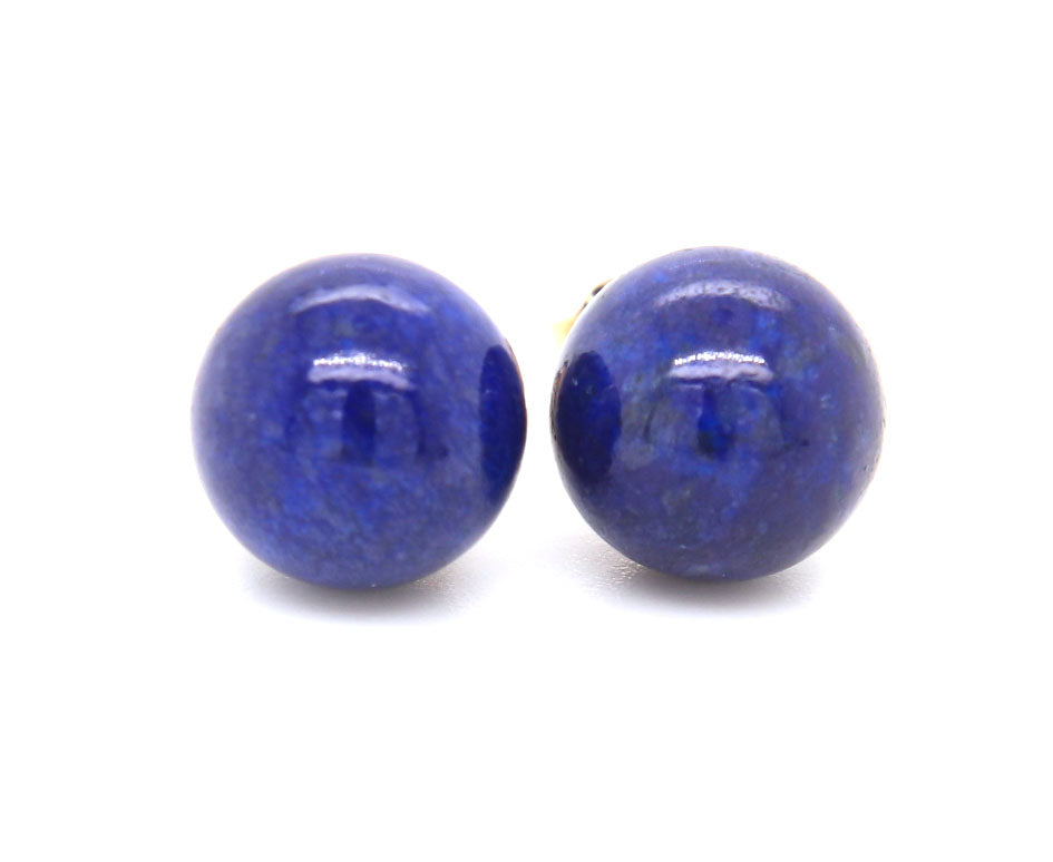 8mmLapis stud earrings in yellow gold