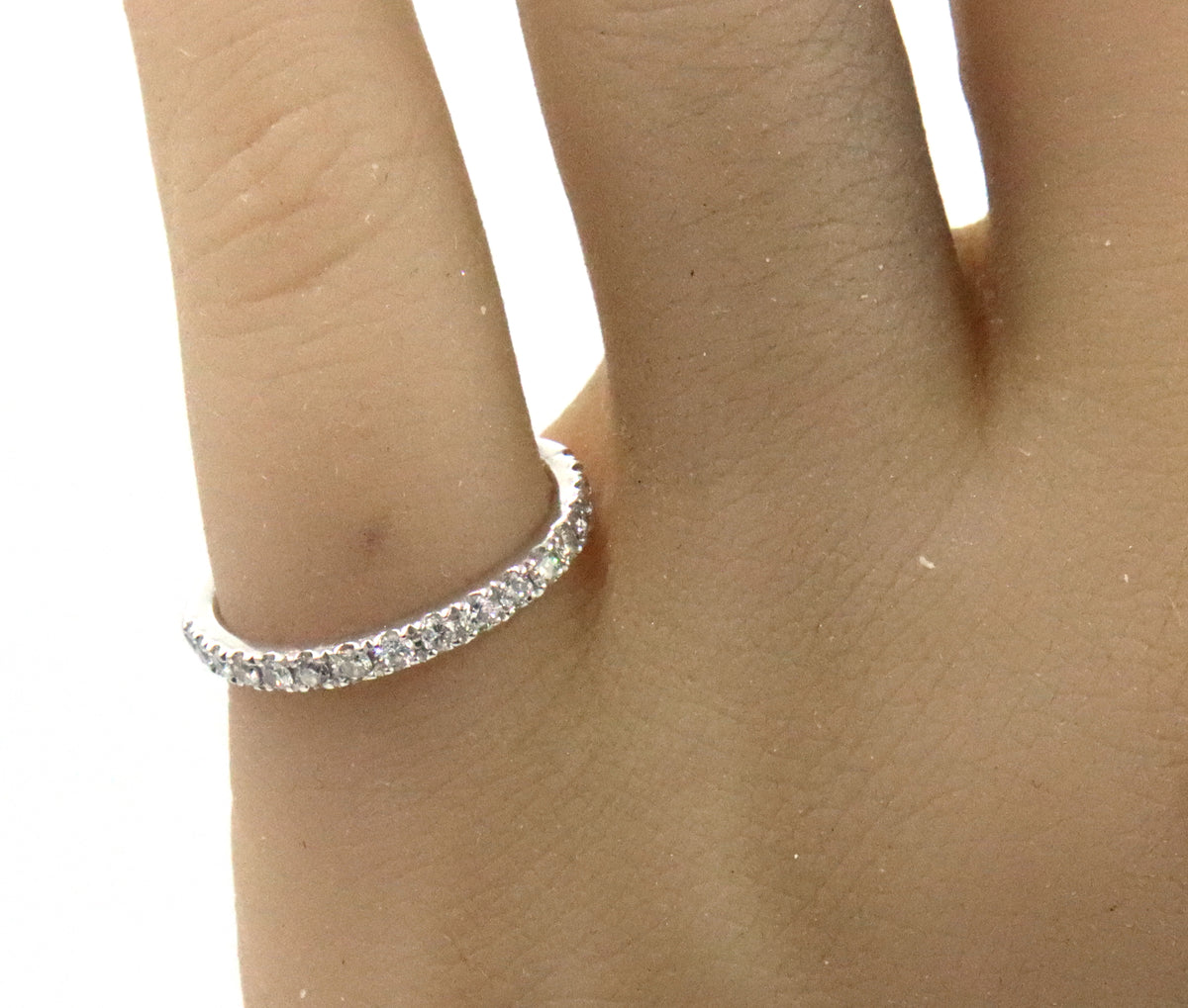 10kt White gold 0.50ctw diamond band