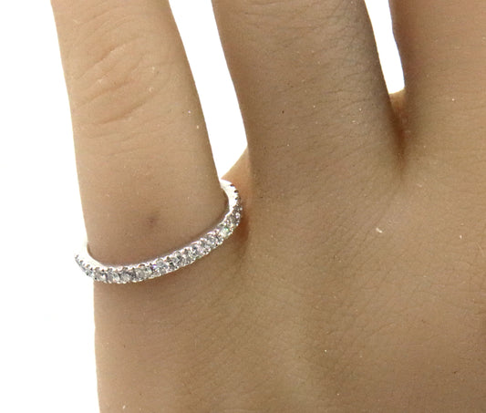 10kt White gold 0.50ctw diamond band