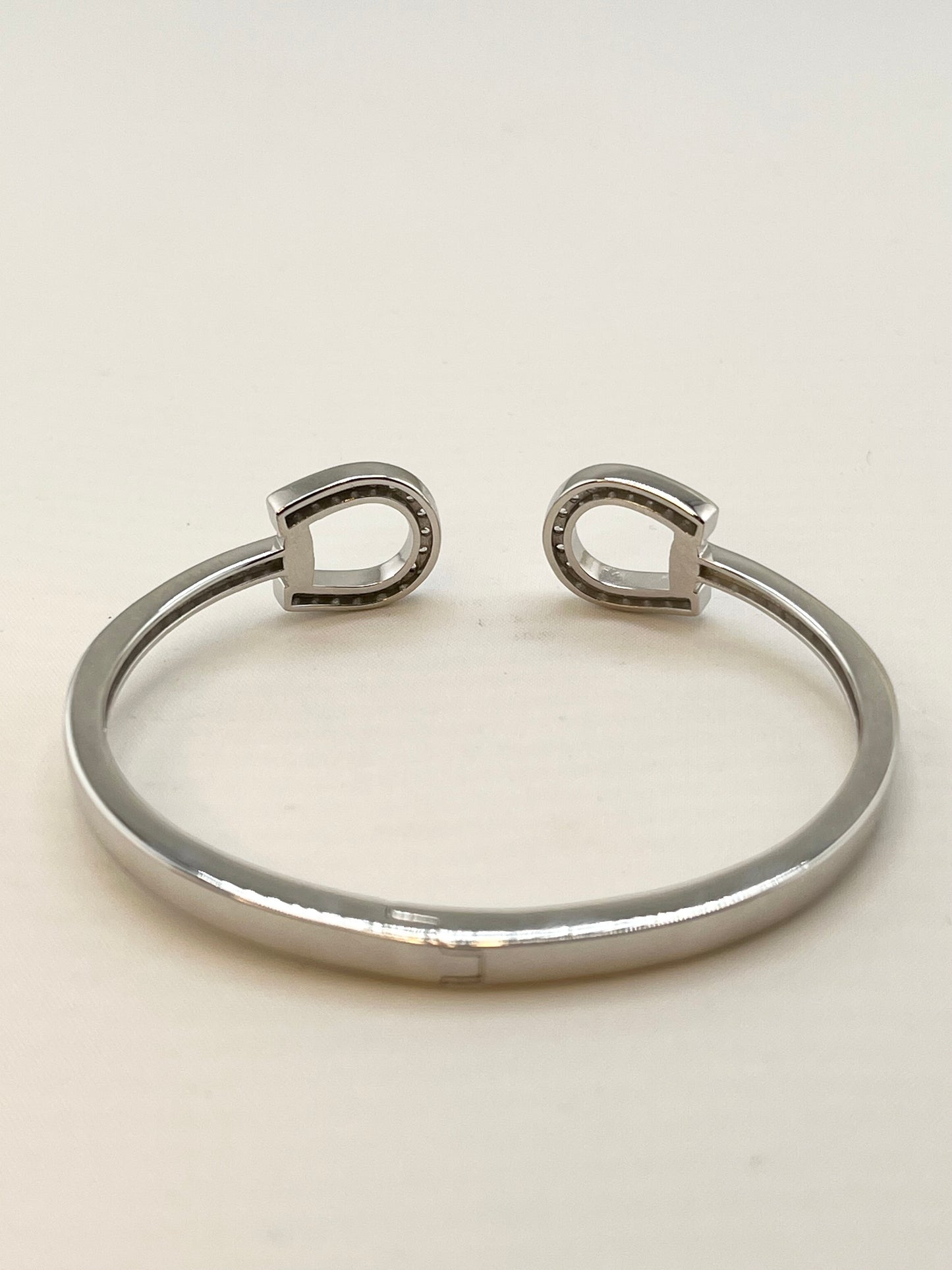 925 Sterling Silver Two Horsebit Motifs With End Design As Half Saddle Details Bangle