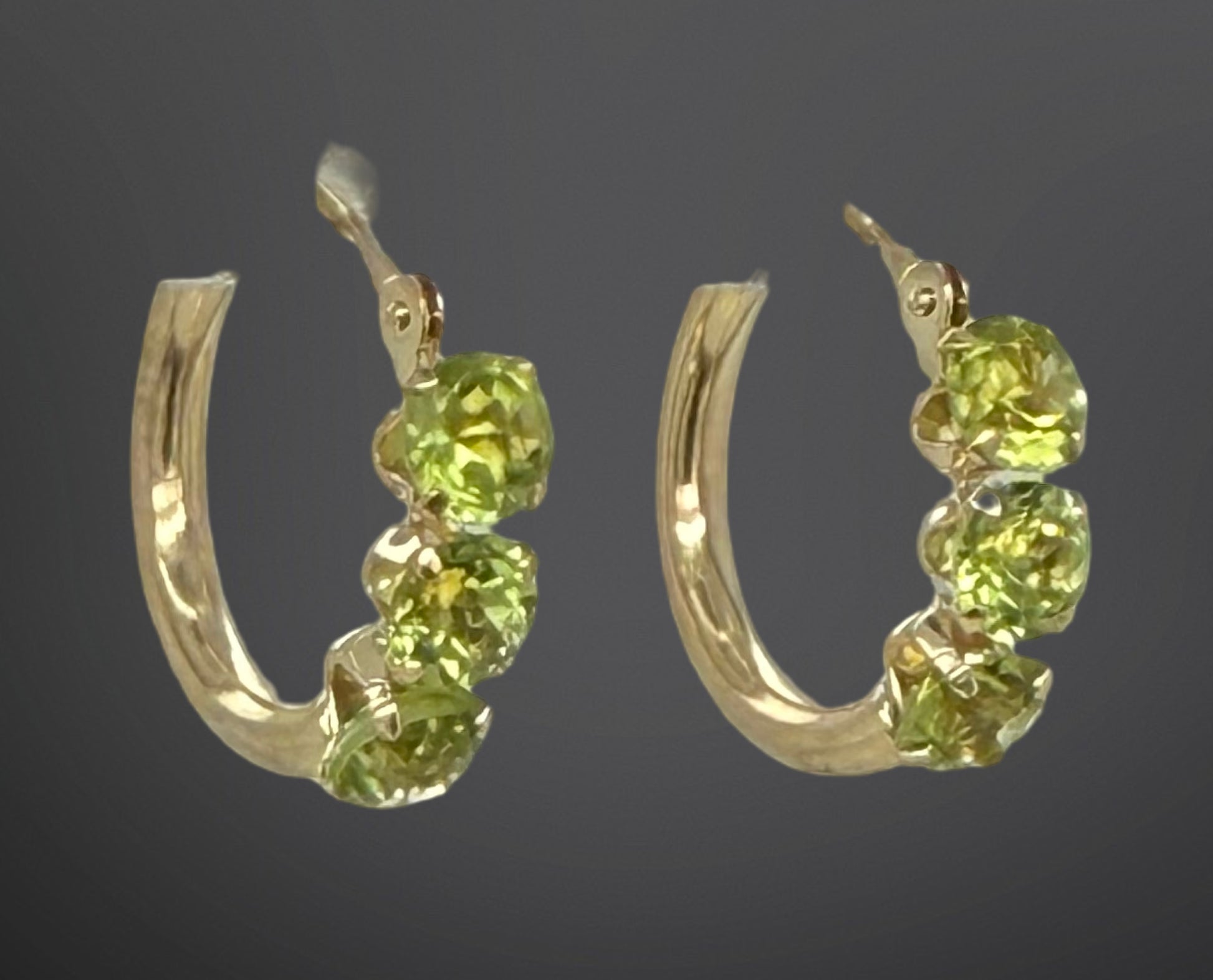 1.80ctw Peridot Huggie earrings