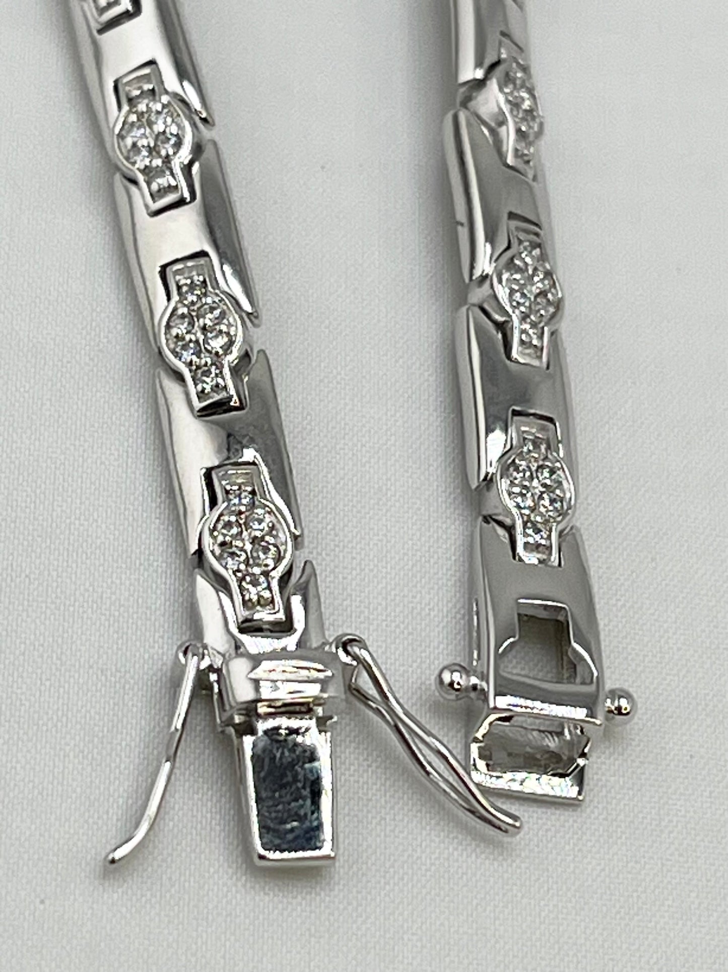 925 Sterling Silver CZ Cross Cluster Link Bracelet