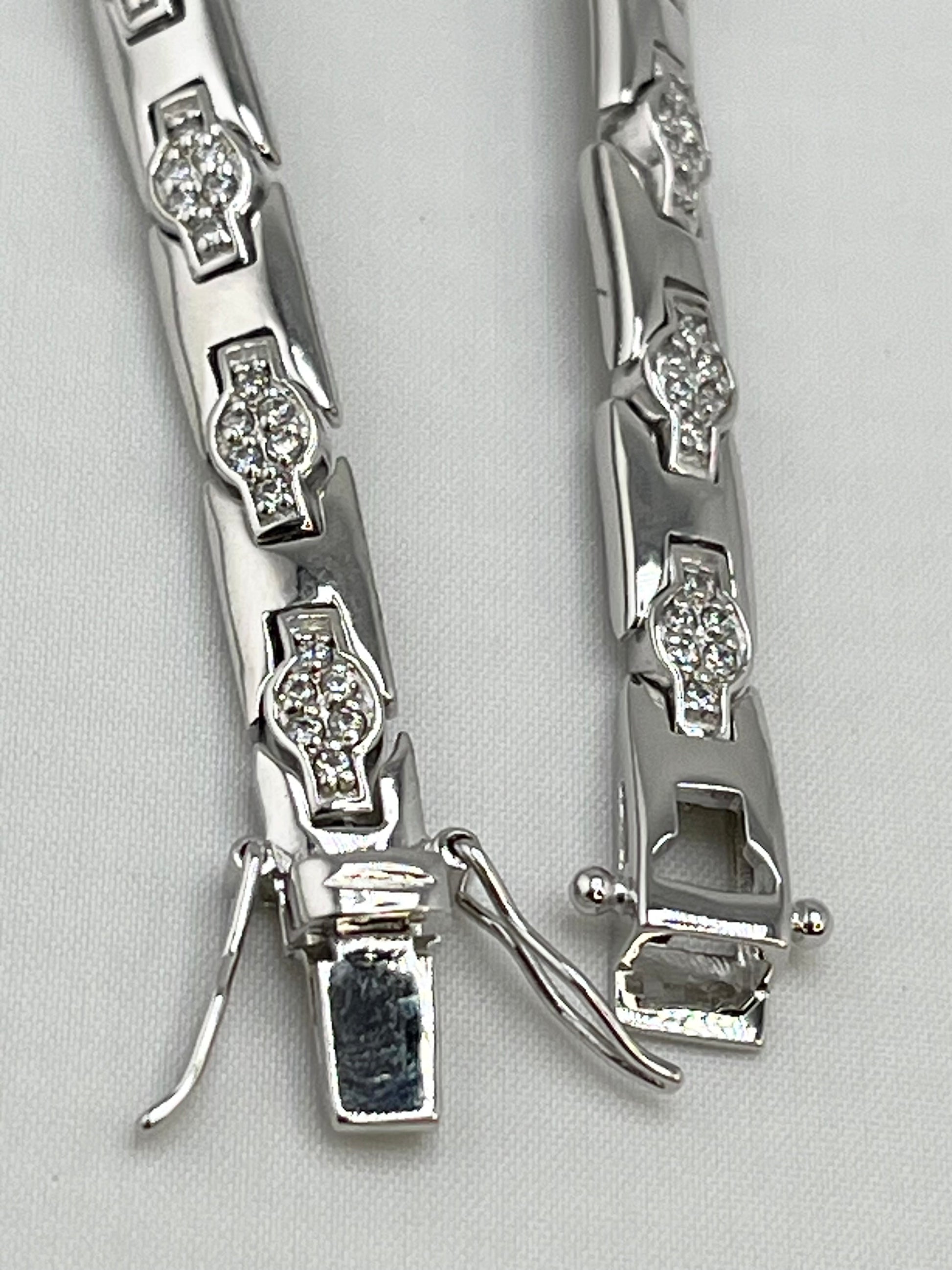 925 Sterling Silver CZ Cross Cluster Link Bracelet