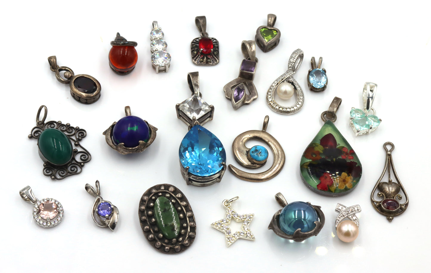 Lot of vintage 925 sterling silver pendants and charms