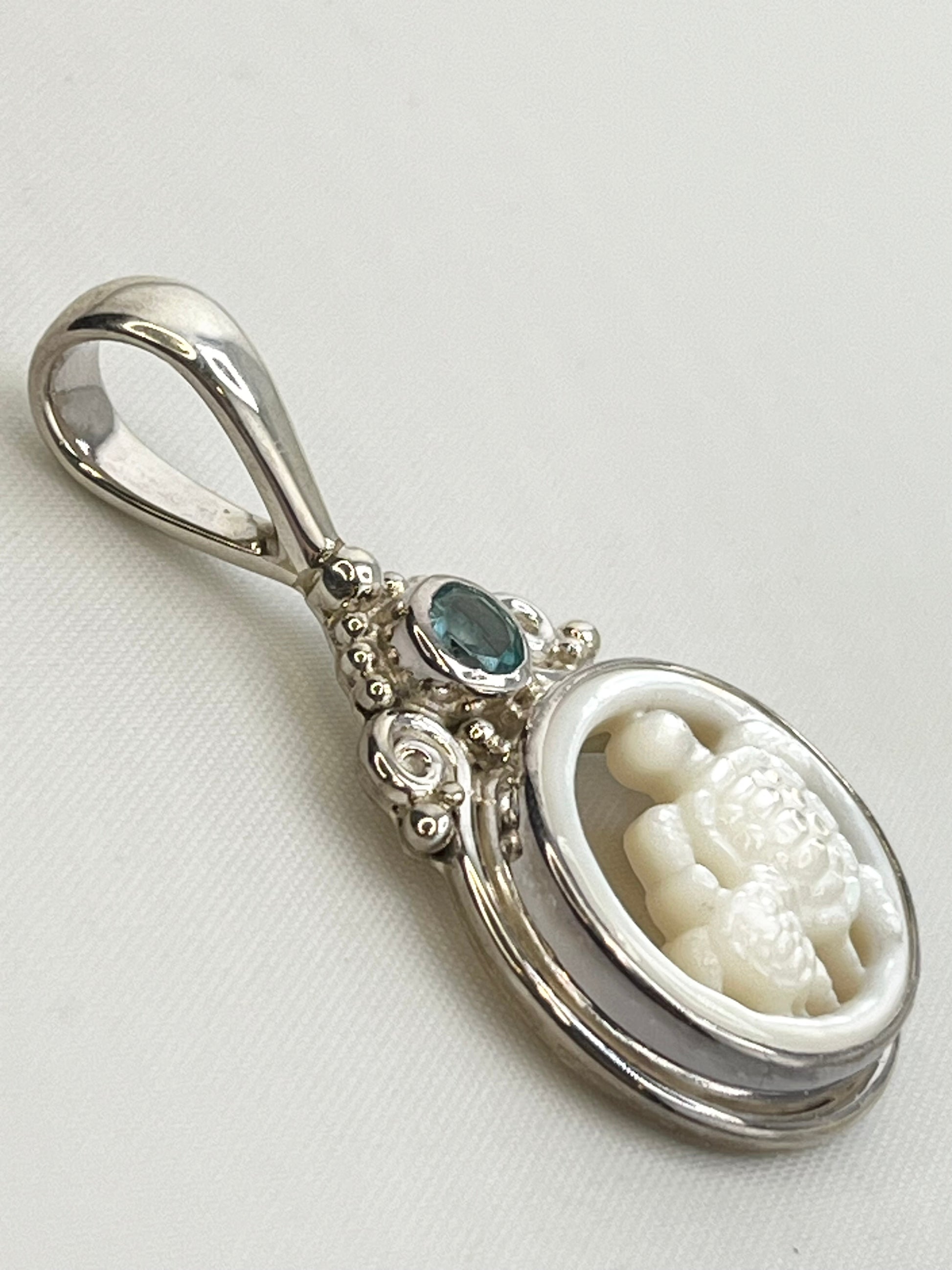 Sajen 925 Sterling Silver Mother Of Pearl Turquoise Turtle Pendant