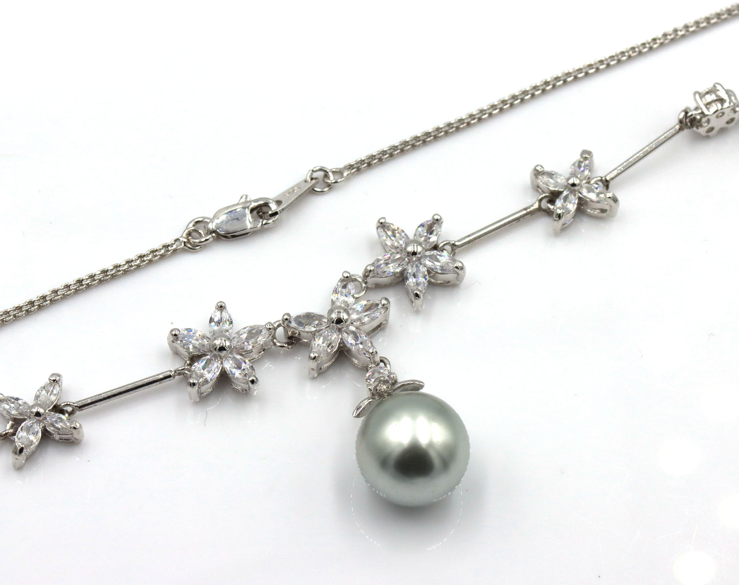 Group lot of 6 Vintage 925 sterling silver necklaces