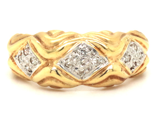14KT Yellow Gold Band With Wave Quilted Textures And Diamond Set Rhombus Shape Panel