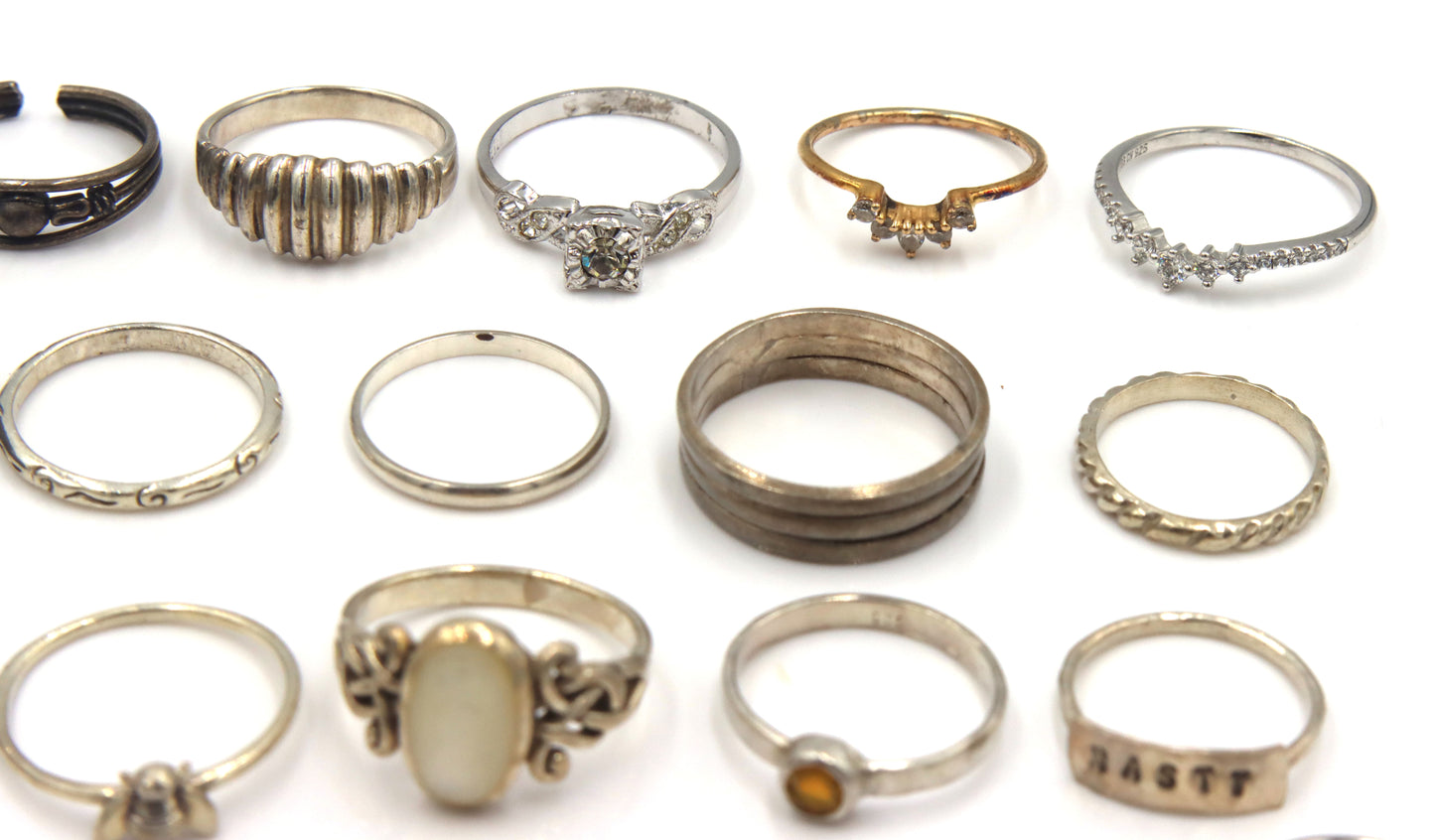 Group to of Vintage 925 sterling silver rings