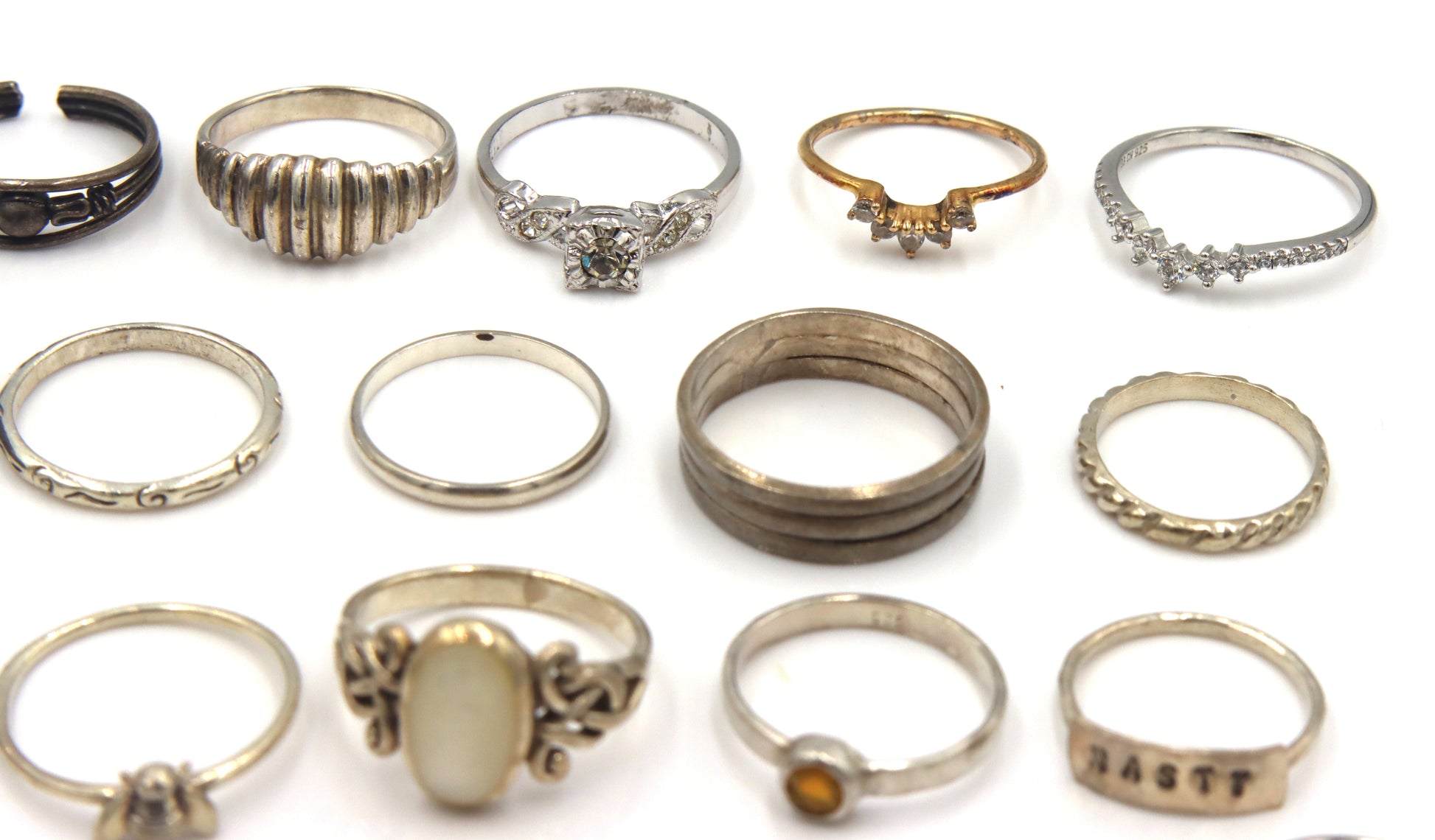 Group to of Vintage 925 sterling silver rings