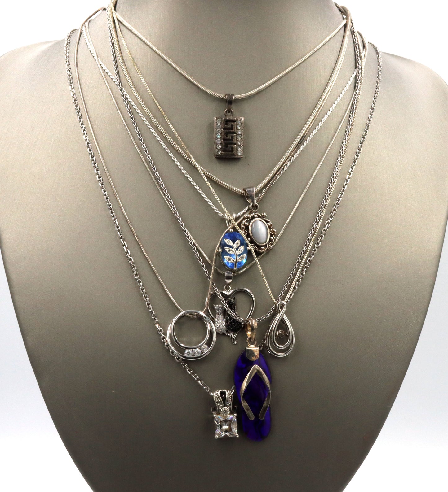 Vintage 925 sterling silver group lot of 8 vintage 925 sterling silver necklaces