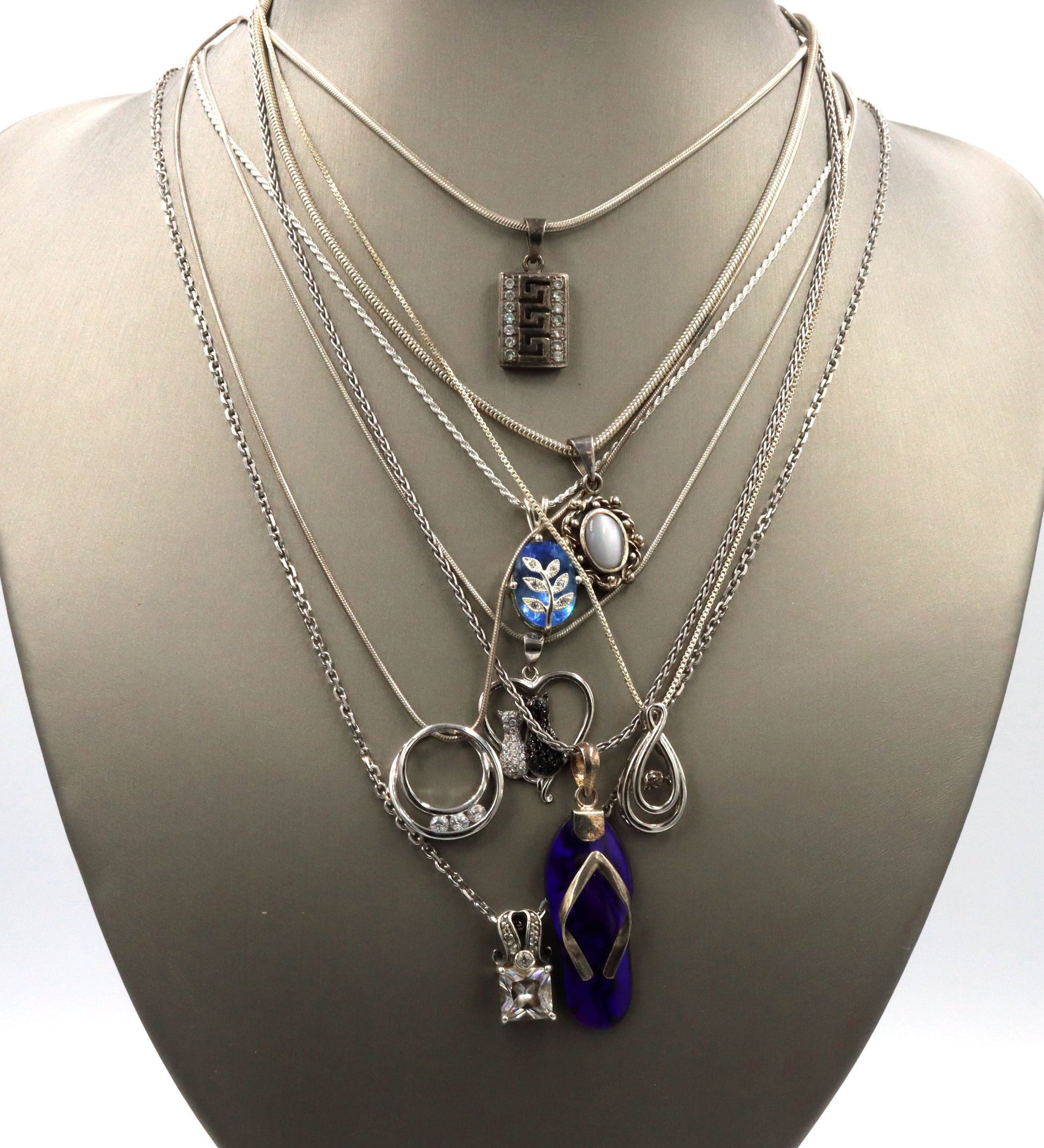 Vintage 925 sterling silver group lot of 8 vintage 925 sterling silver necklaces