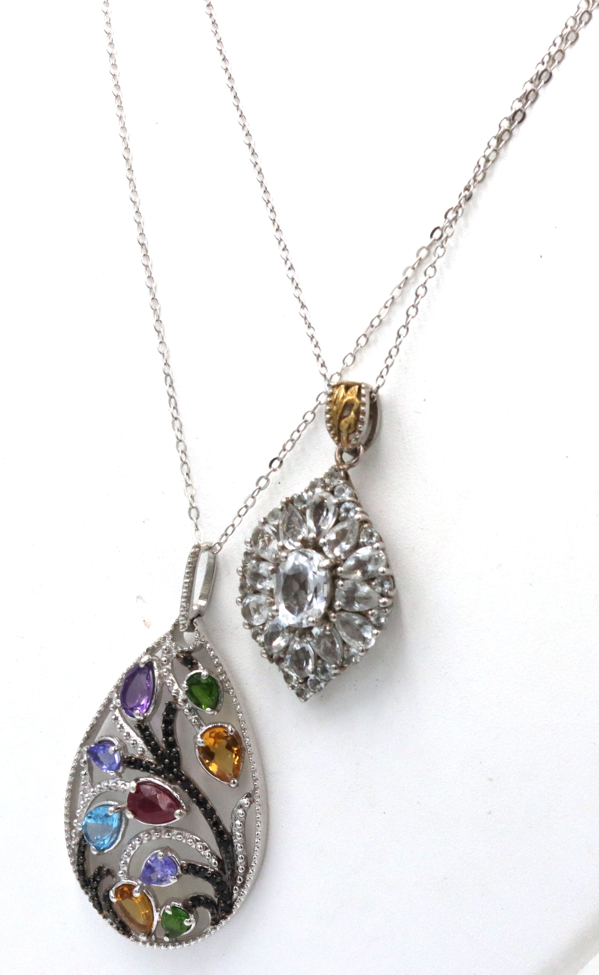Lot of 2 necklaces in 925 sterling silver