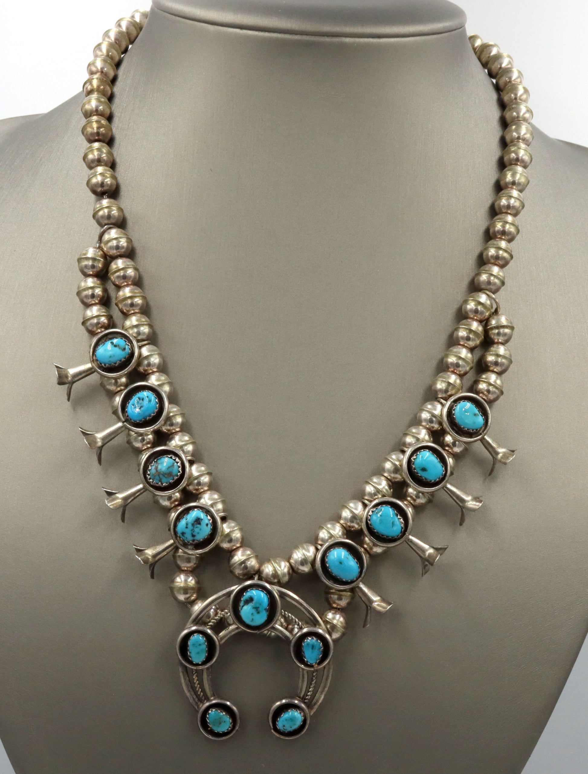 Navajo Kingman PG turquoise sterling silver necklace