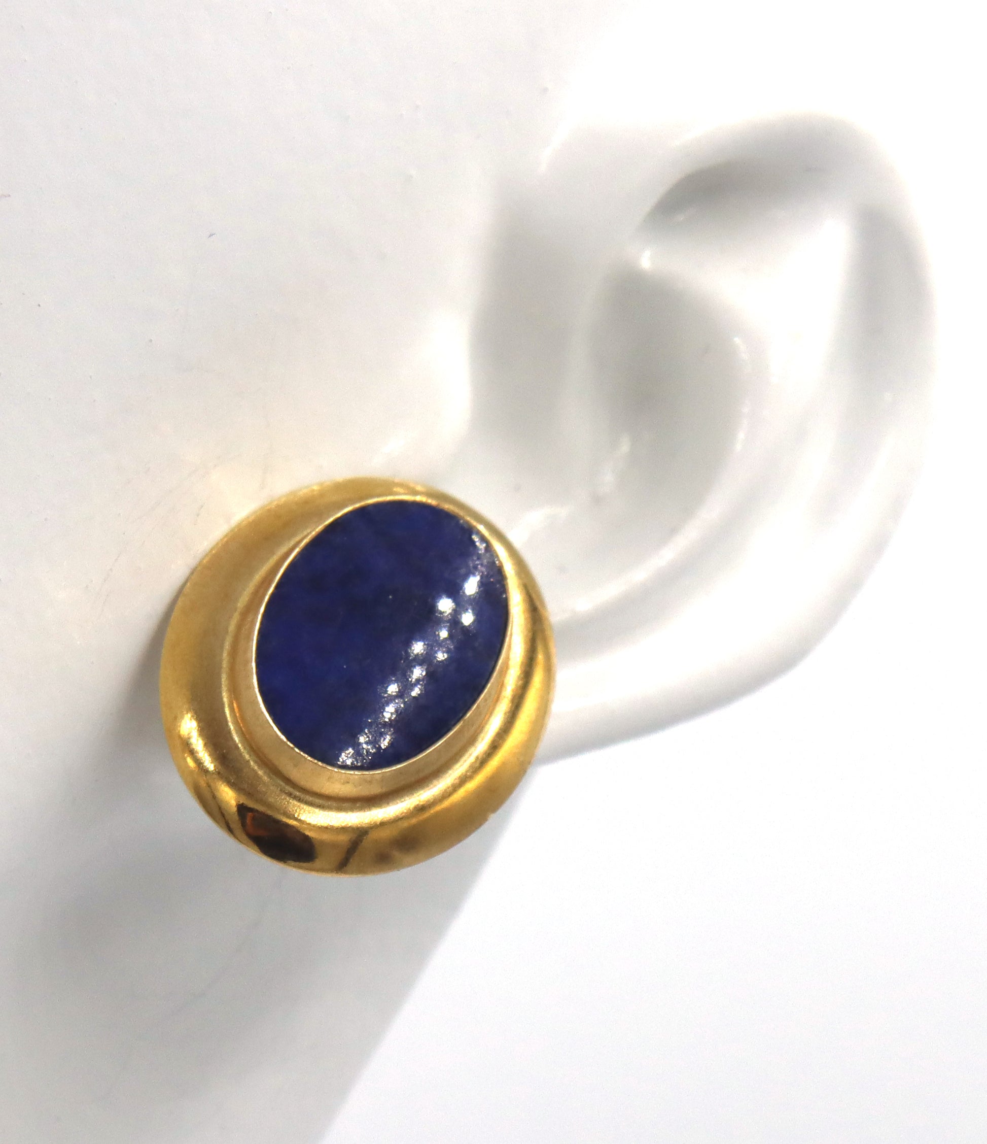 14kt Yellow gold lapis earrings