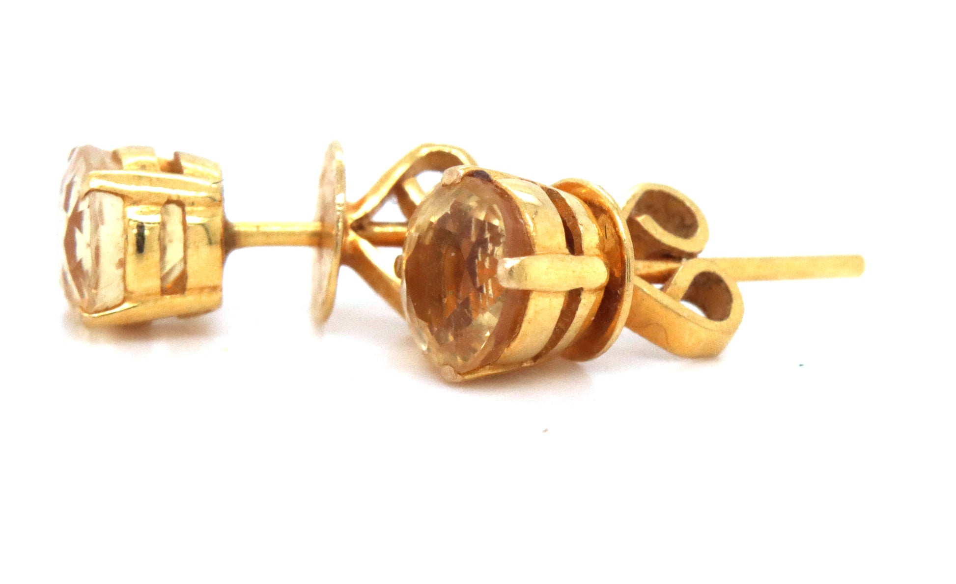 18kt Yellow gold round brilliant cut Citrine stud earrings